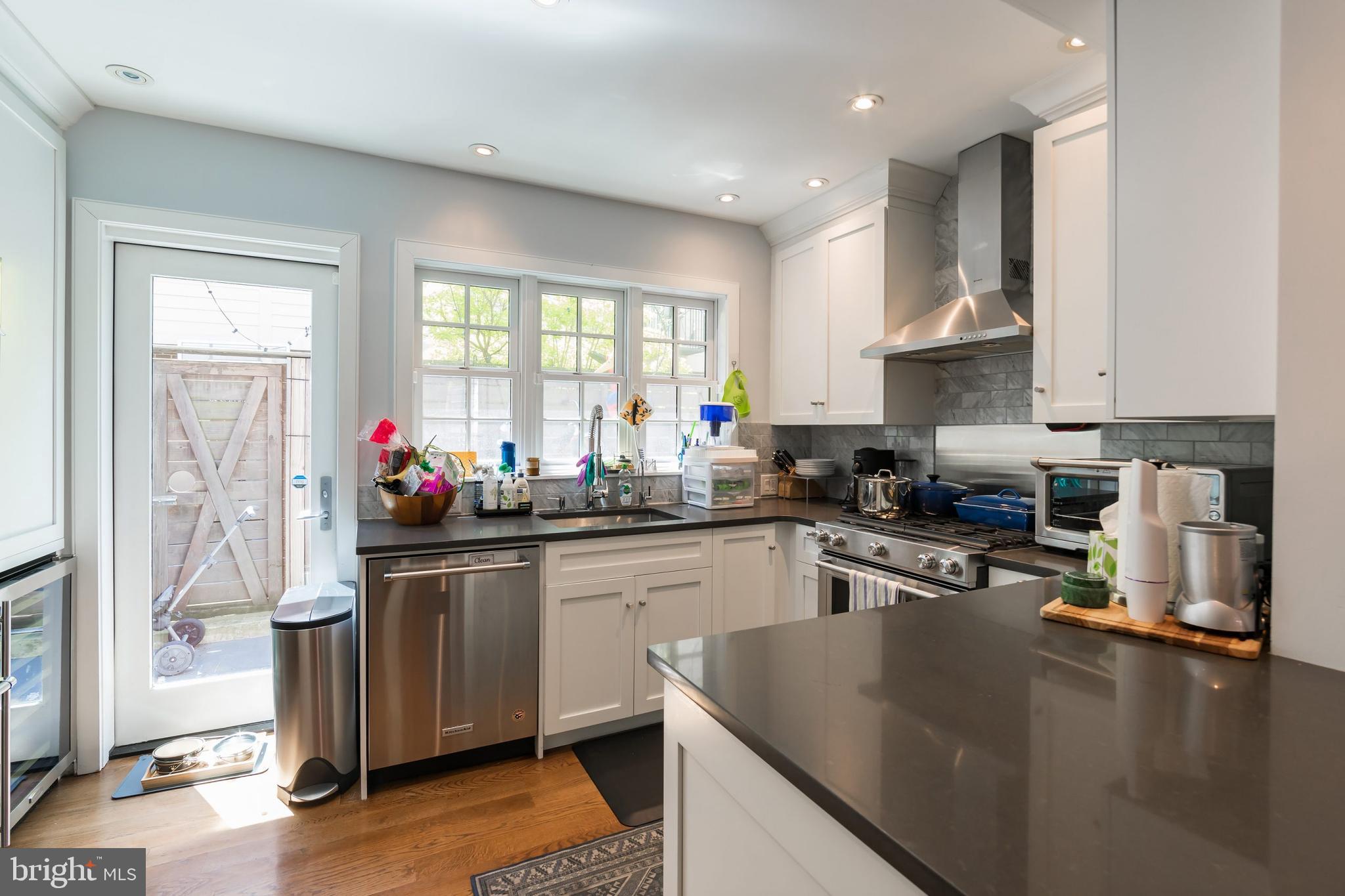 POINT BREEZE - Residential Lease