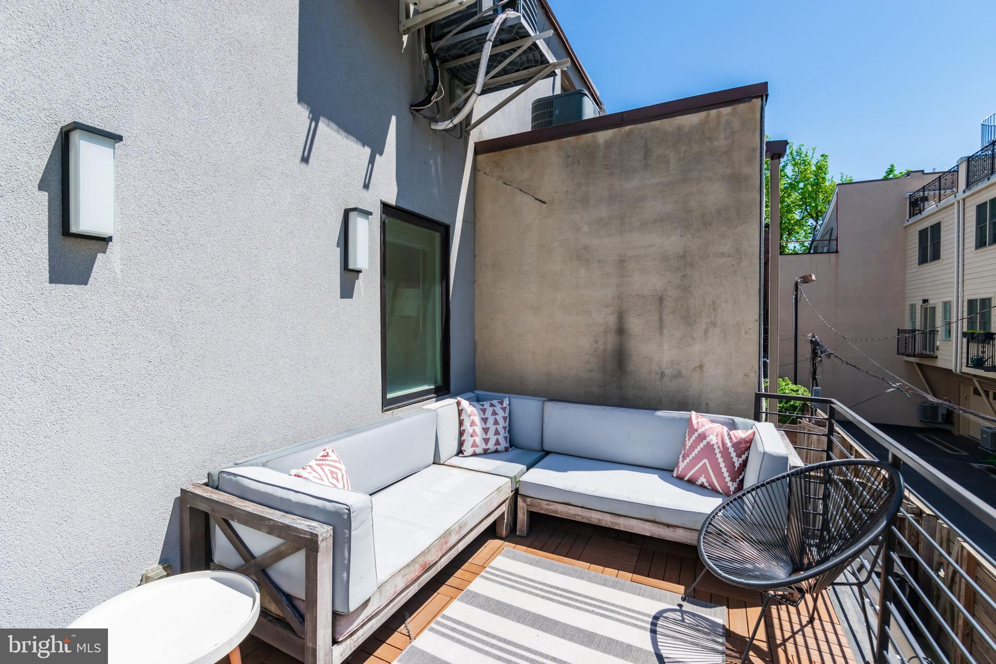 POINT BREEZE - Residential Lease