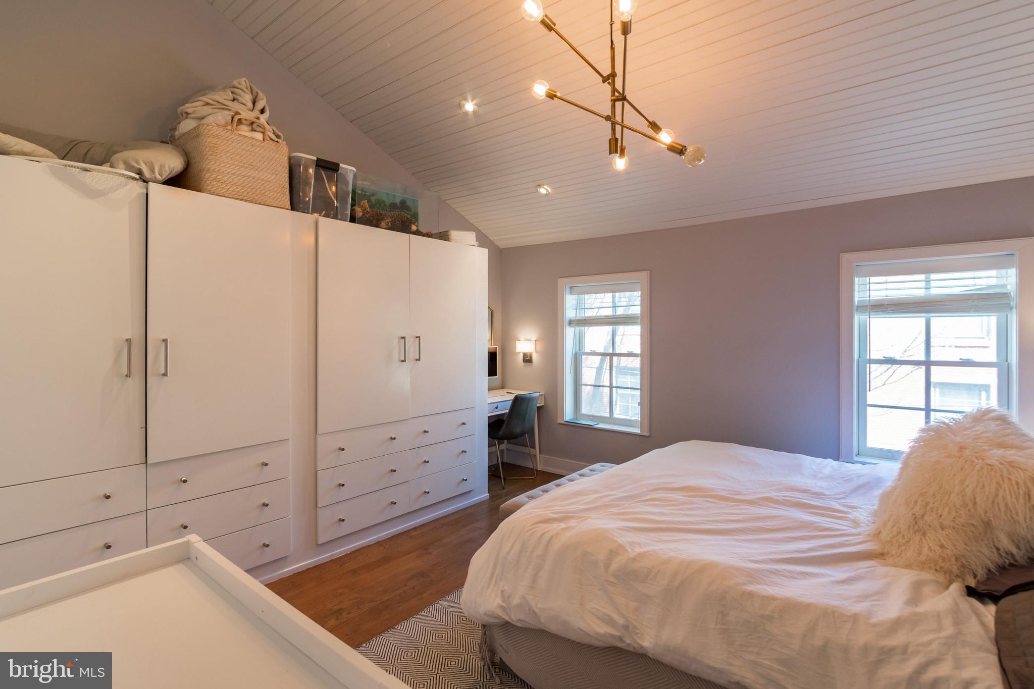 POINT BREEZE - Residential Lease