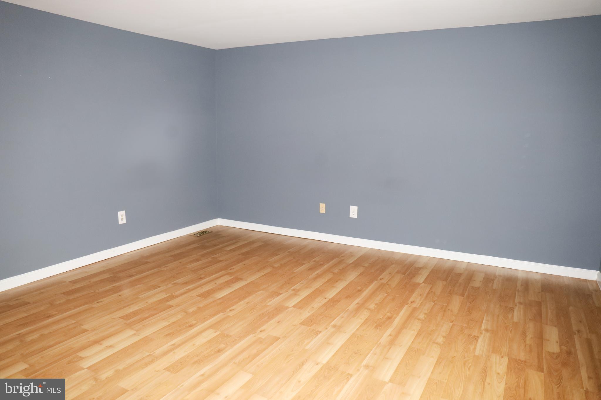 WEST OX CLUSTER - Residential Lease