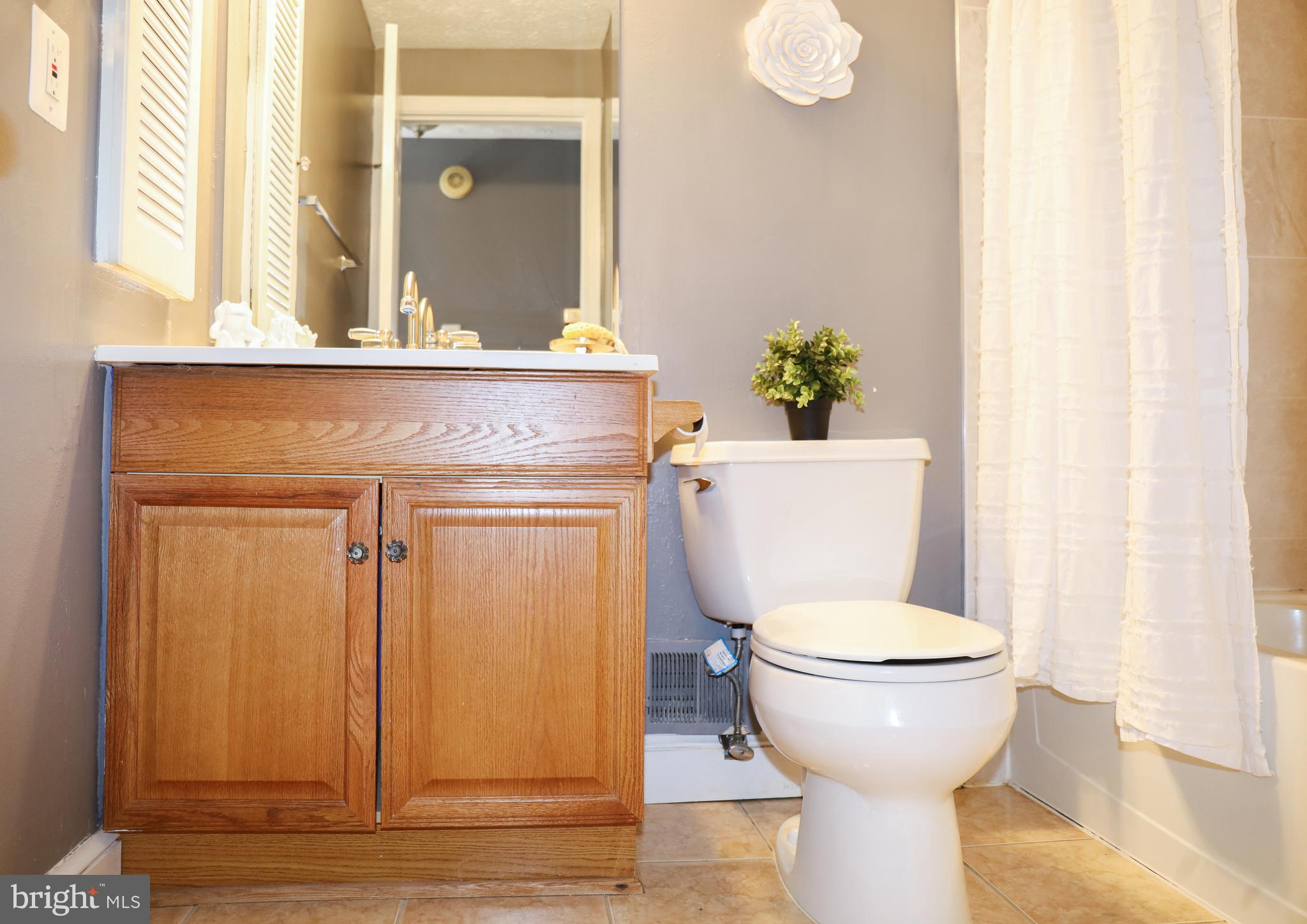 WEST OX CLUSTER - Residential Lease