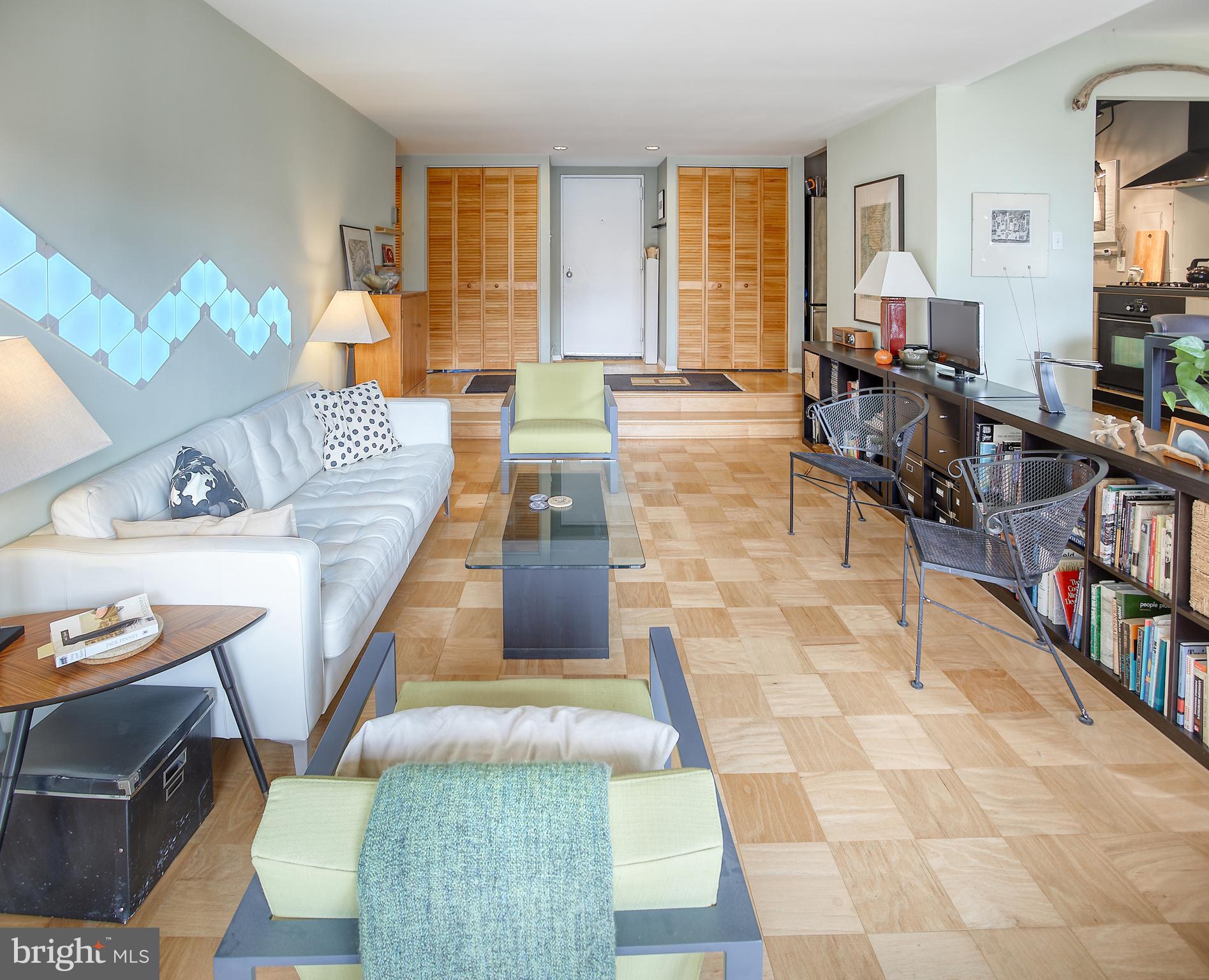 AMERICANA FINMARK - Residential