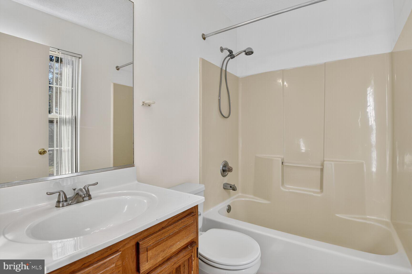 OXFORD LANDING - Residential