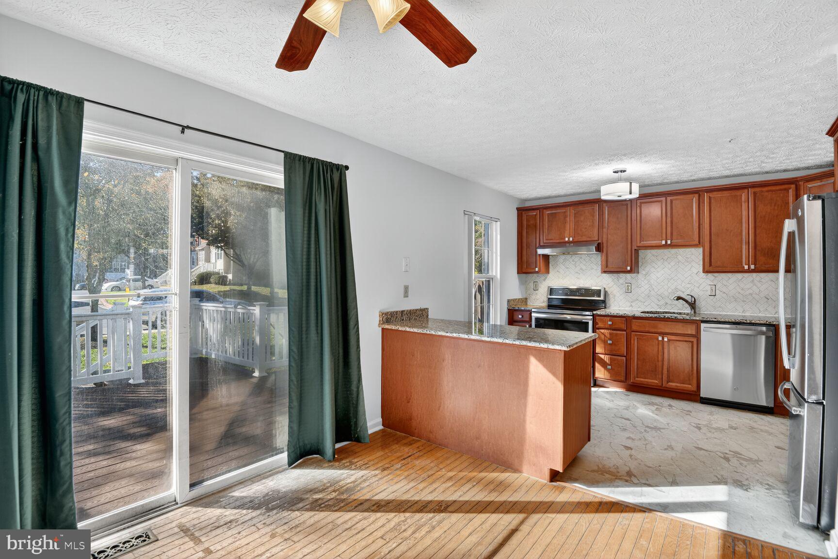 OXFORD LANDING - Residential