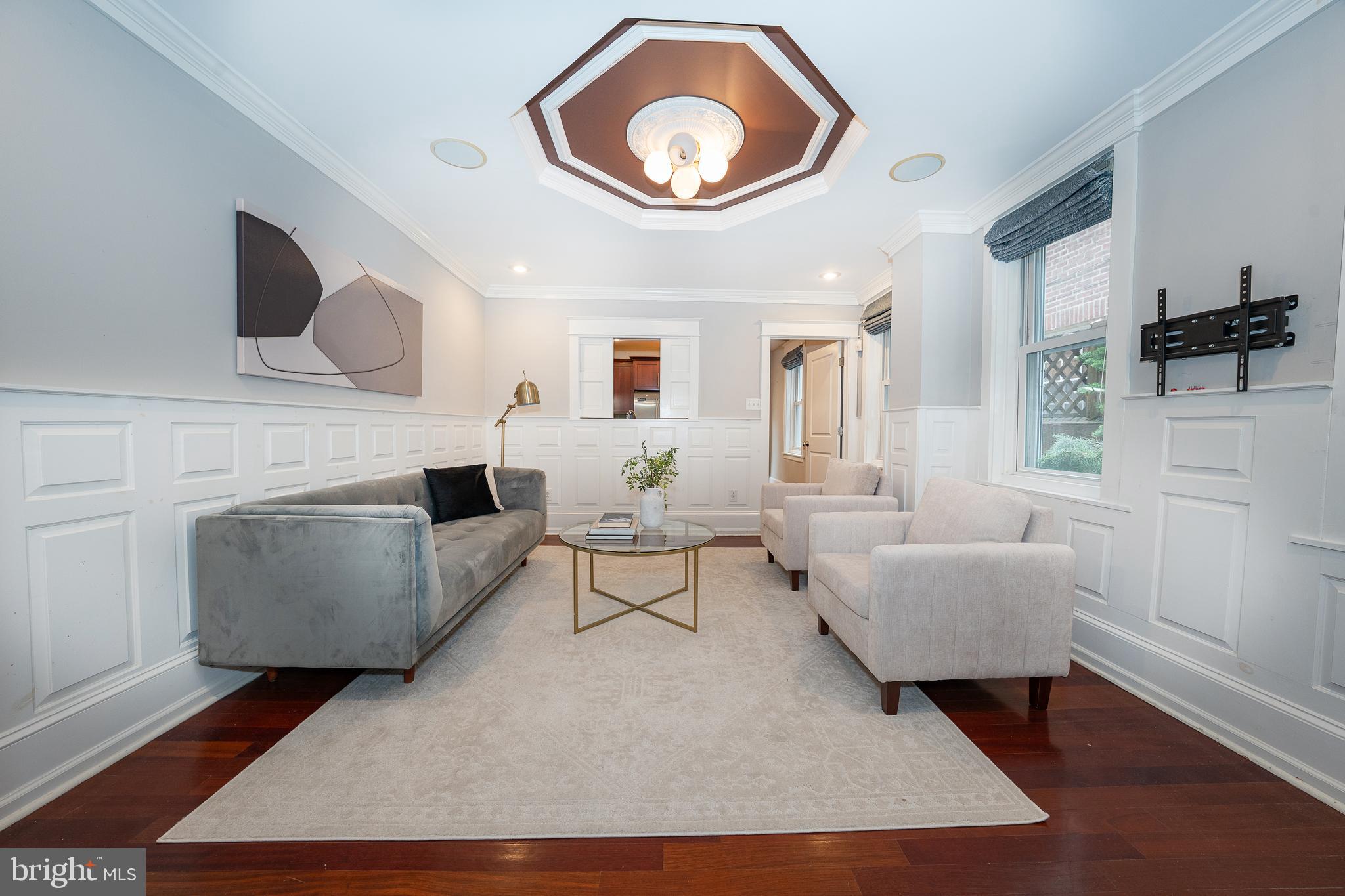 SOCIETY HILL - Residential