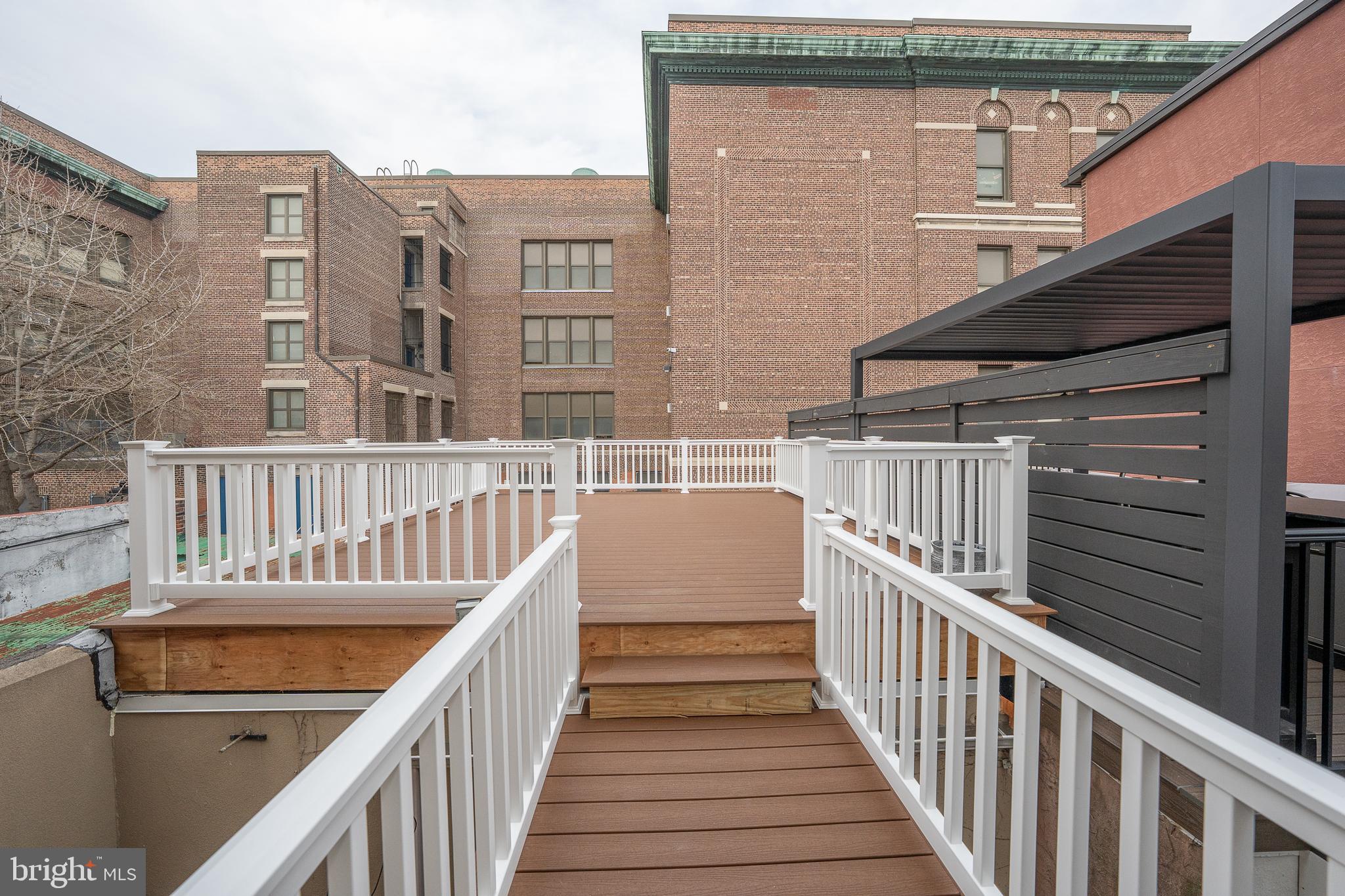 SOCIETY HILL - Residential