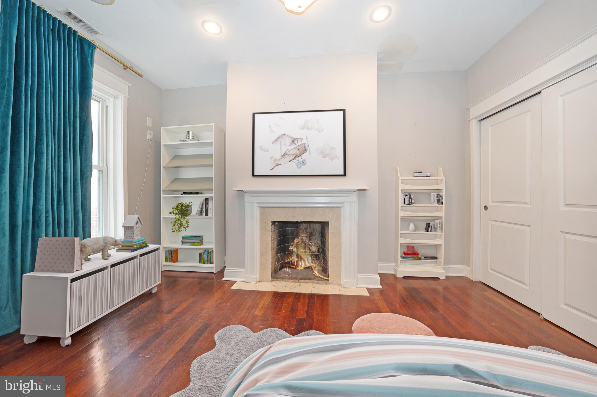SOCIETY HILL - Residential