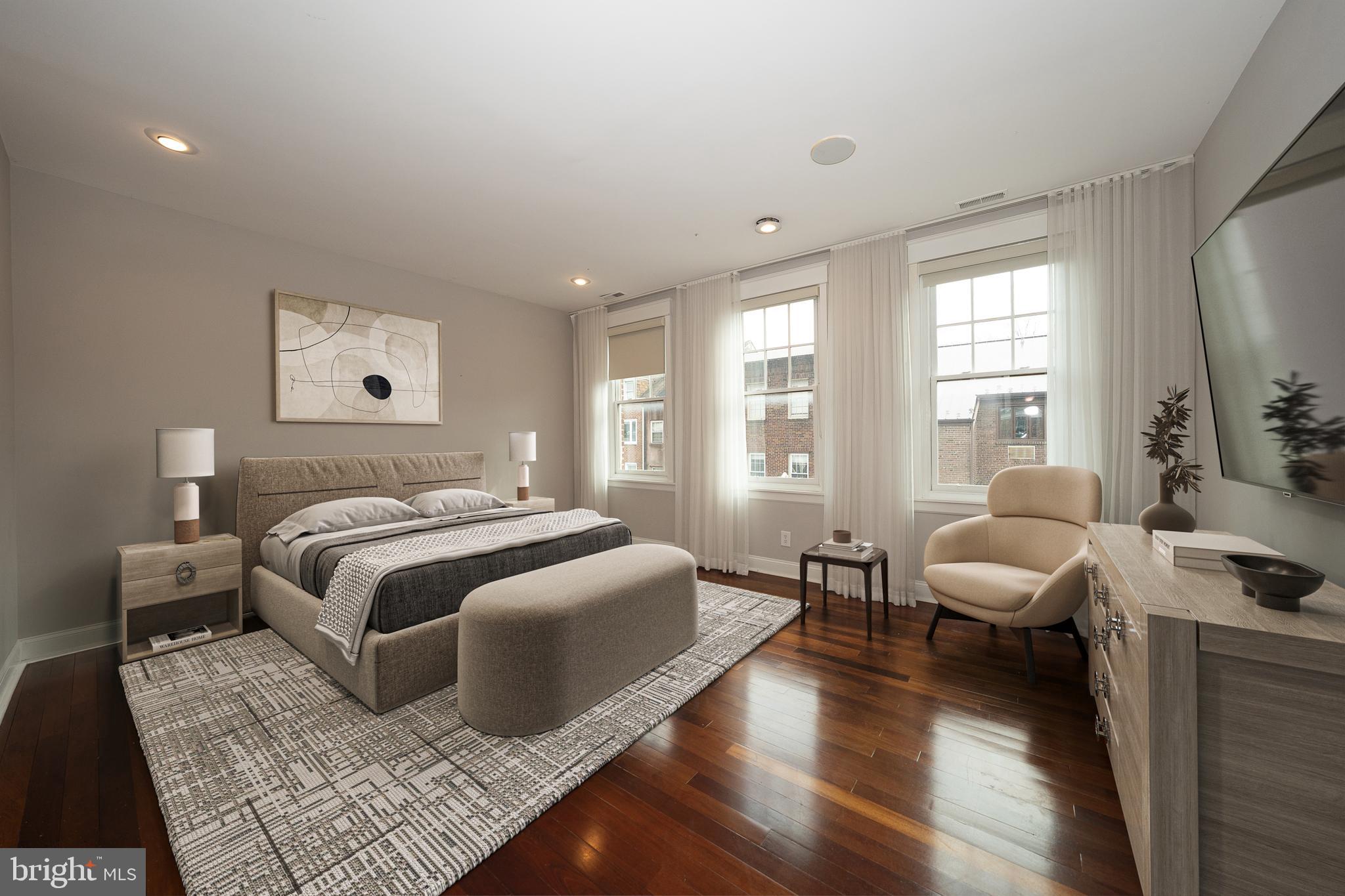 SOCIETY HILL - Residential