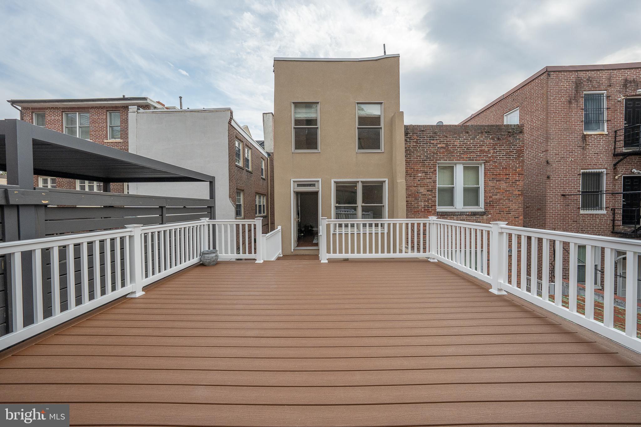 SOCIETY HILL - Residential