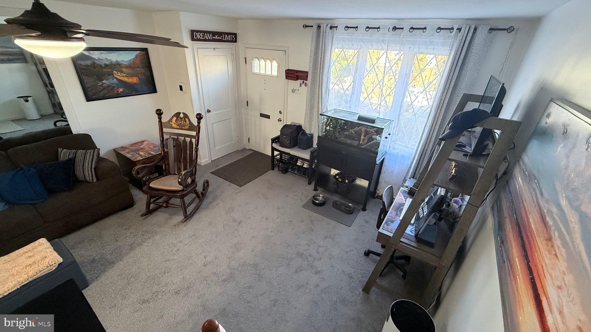 OXFORD CIRCLE - Residential