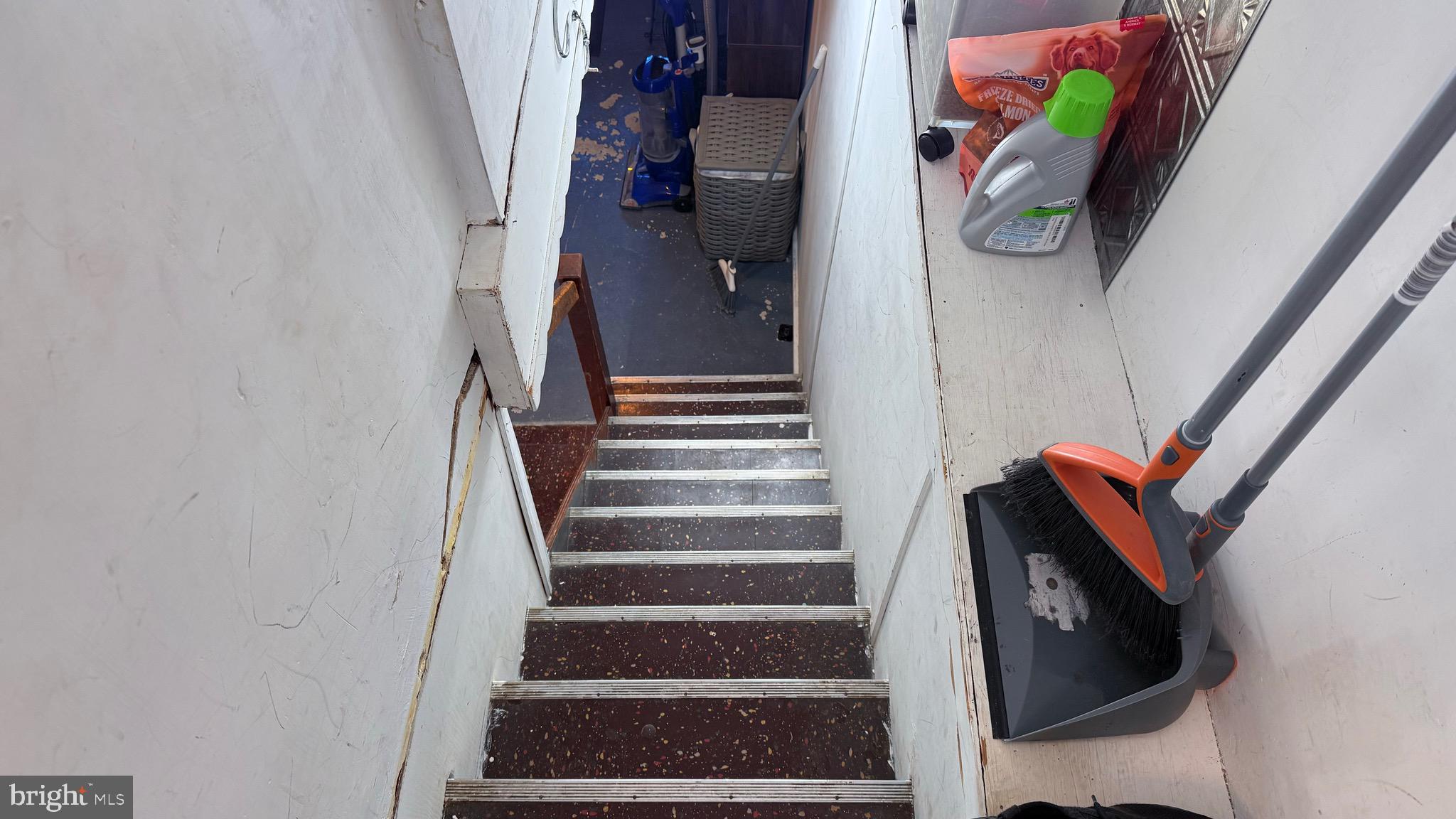 OXFORD CIRCLE - Residential