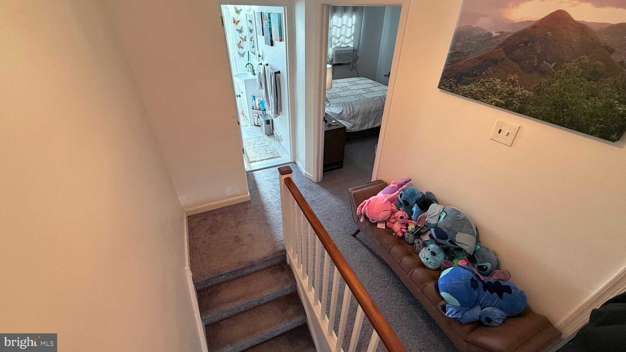 OXFORD CIRCLE - Residential