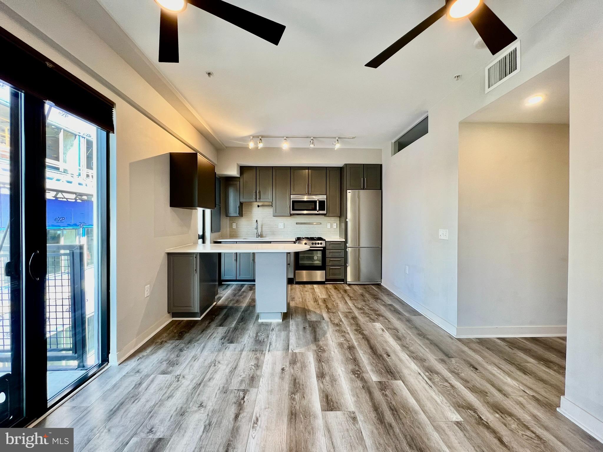 DOWNTOWN SILVER SPRING - Residential