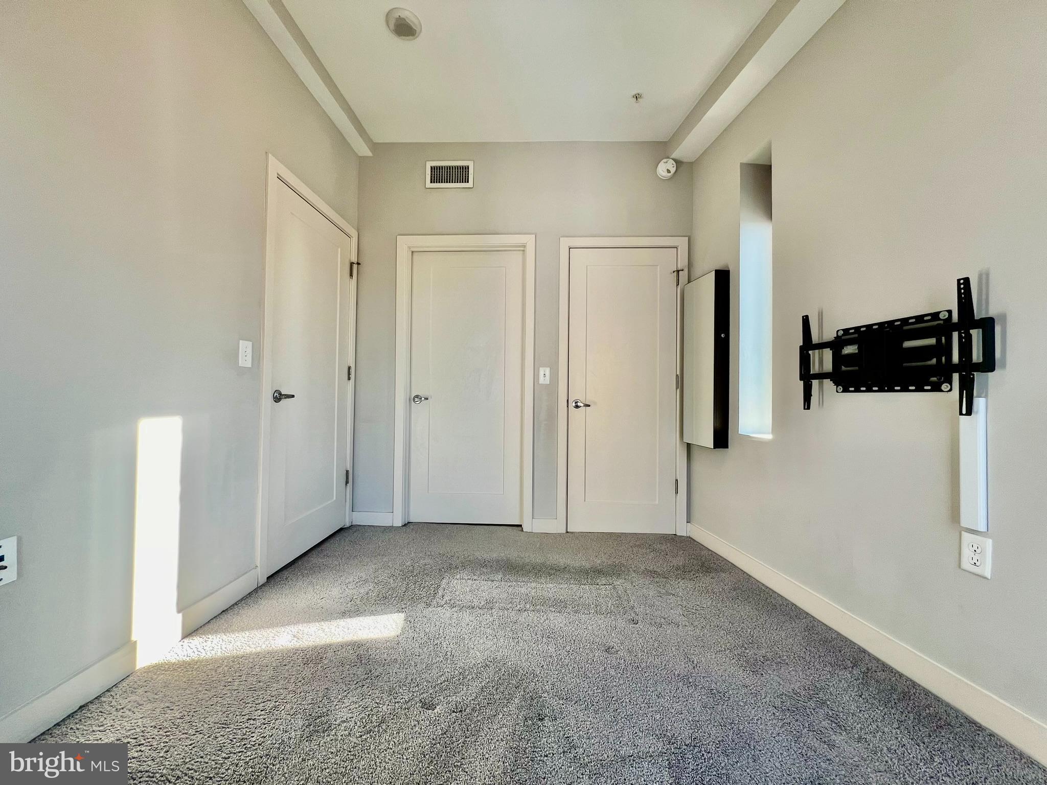 DOWNTOWN SILVER SPRING - Residential