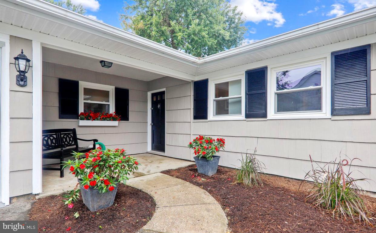 WHITEHALL - Residential