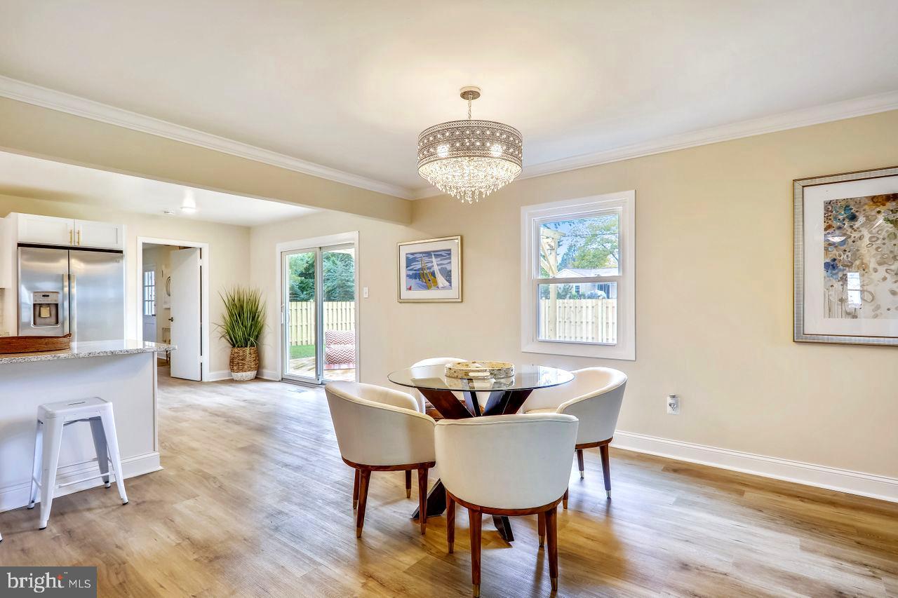 WHITEHALL - Residential