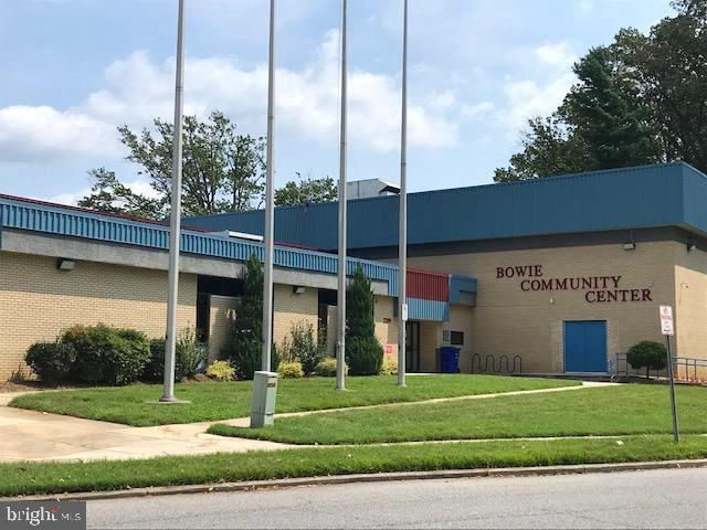 WHITEHALL - Residential