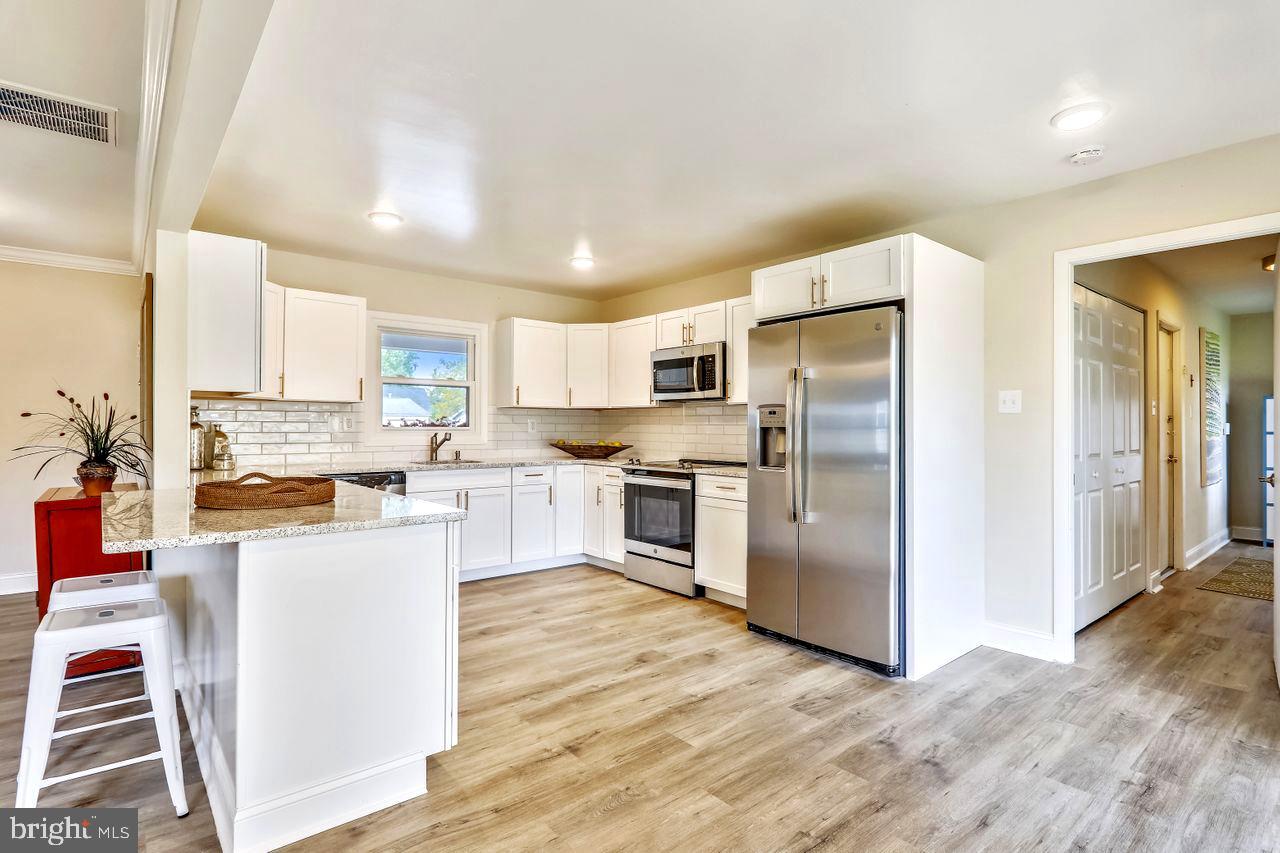 WHITEHALL - Residential