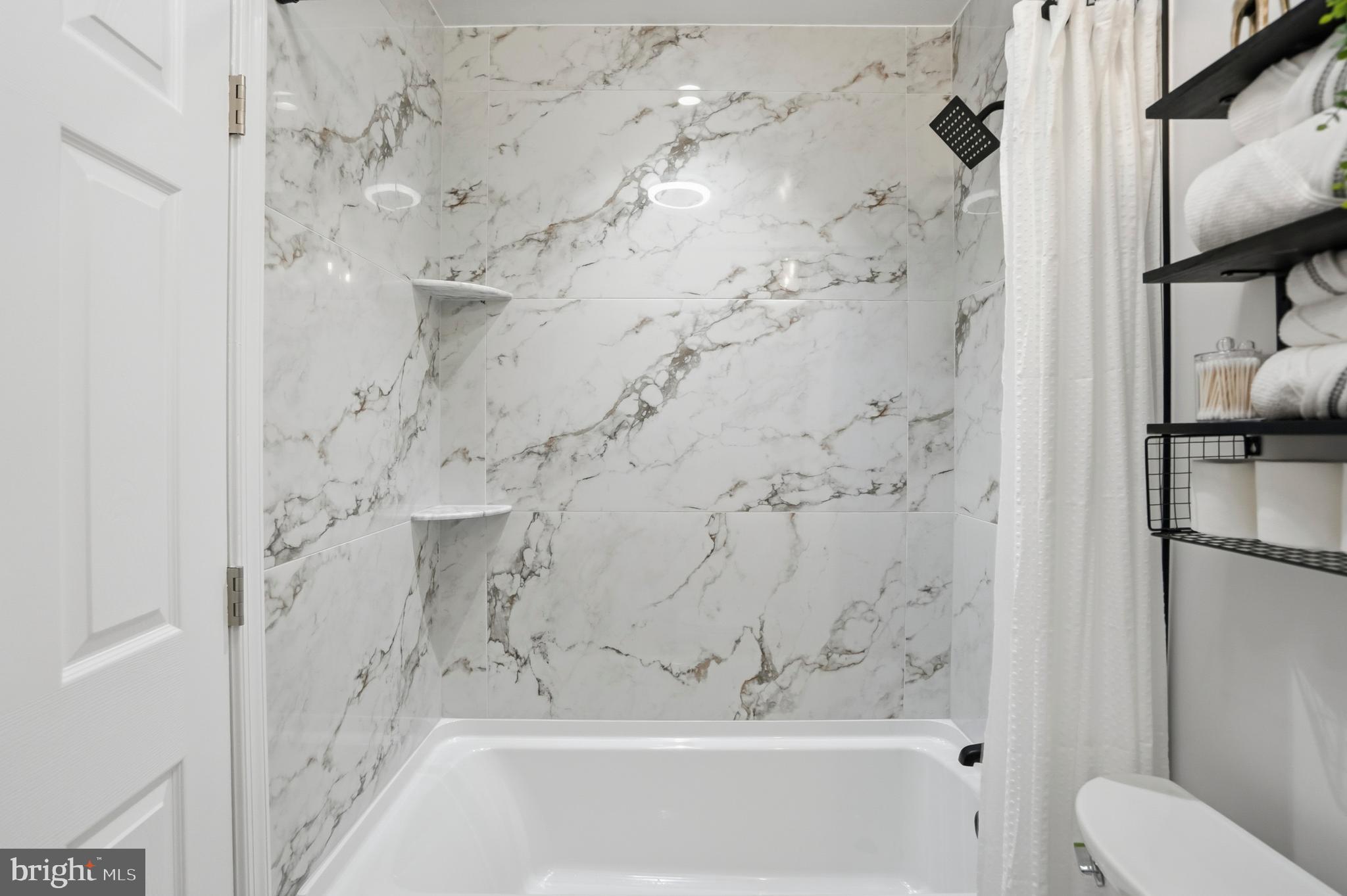 WILLOUGHBY COURT - Residential