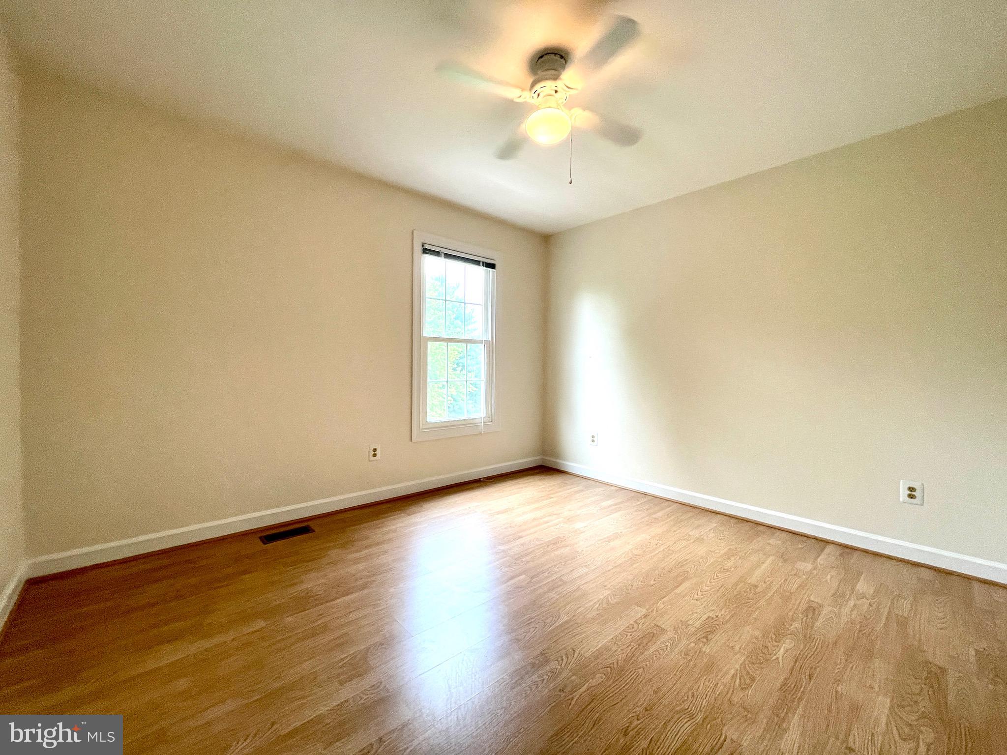 ASHBURN VILLAGE - Residential Lease