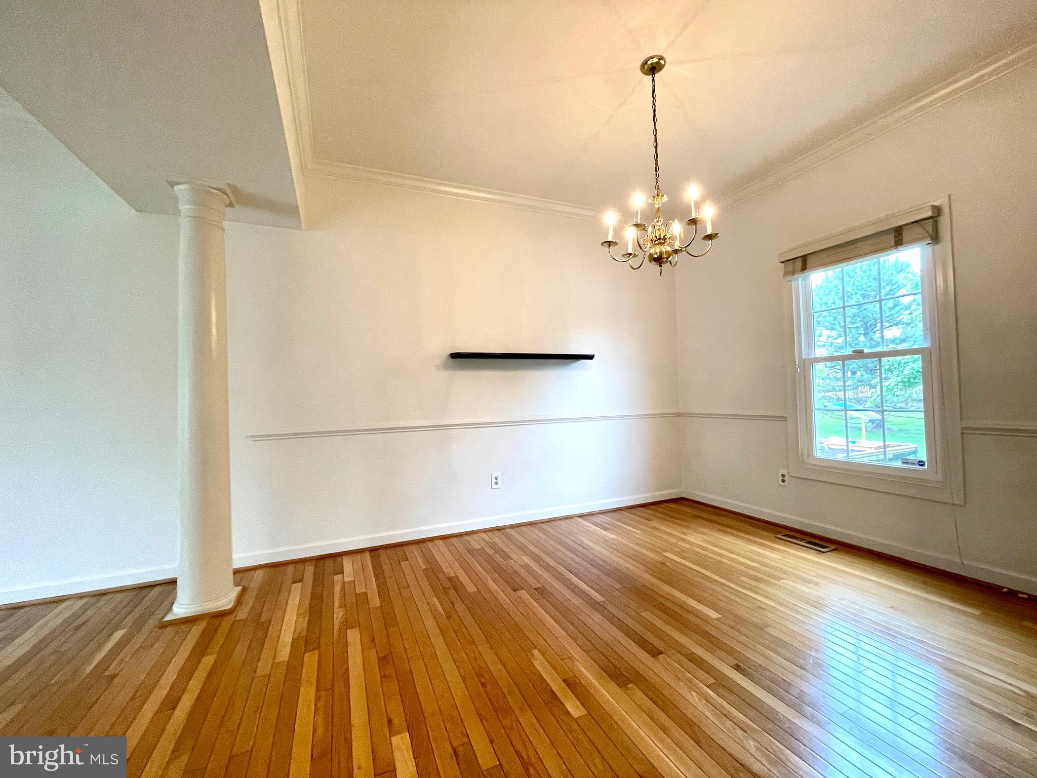 ASHBURN VILLAGE - Residential Lease