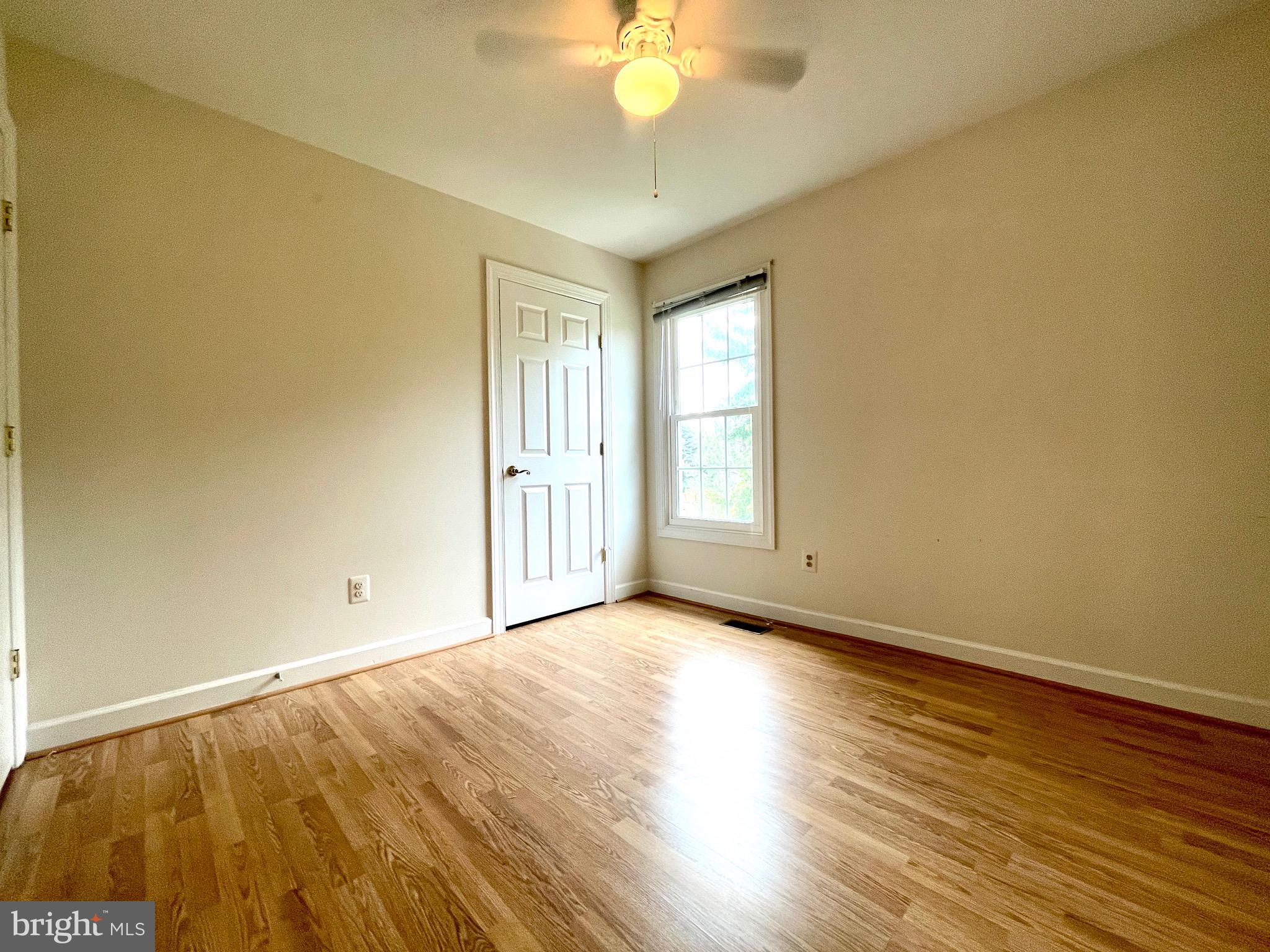 ASHBURN VILLAGE - Residential Lease