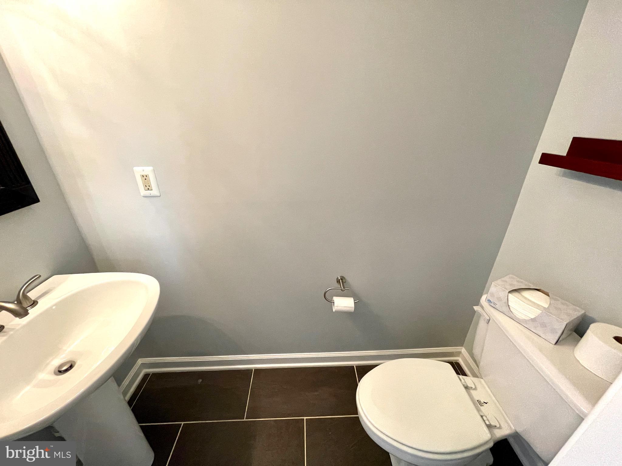 ASHBURN VILLAGE - Residential Lease