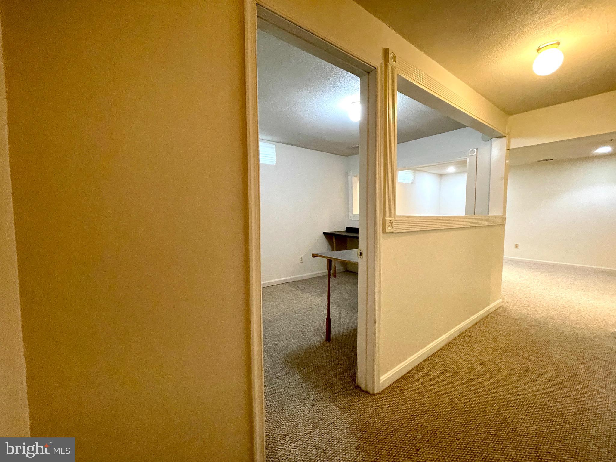 ASHBURN VILLAGE - Residential Lease