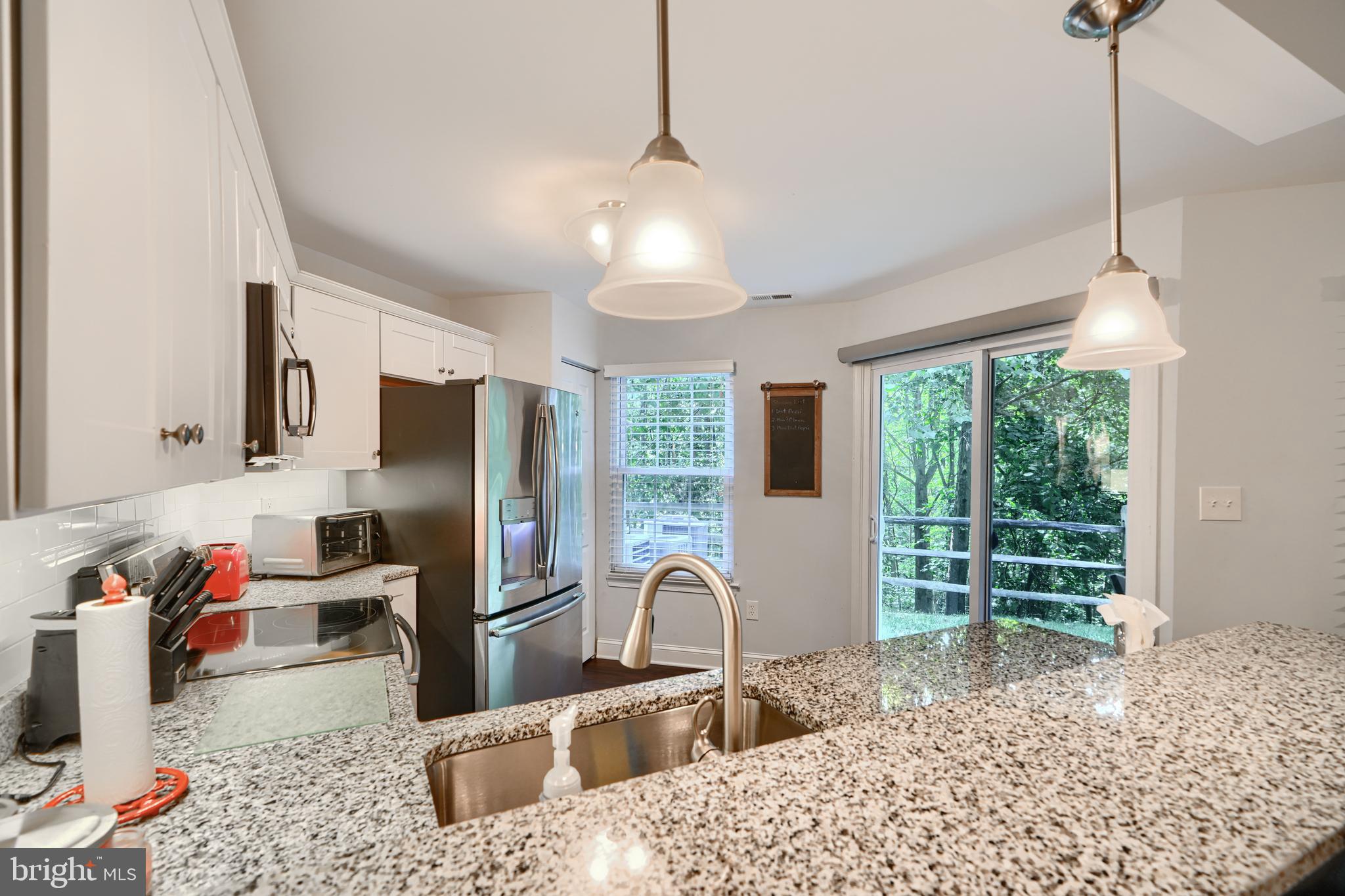 40 SURREY LANE 122
