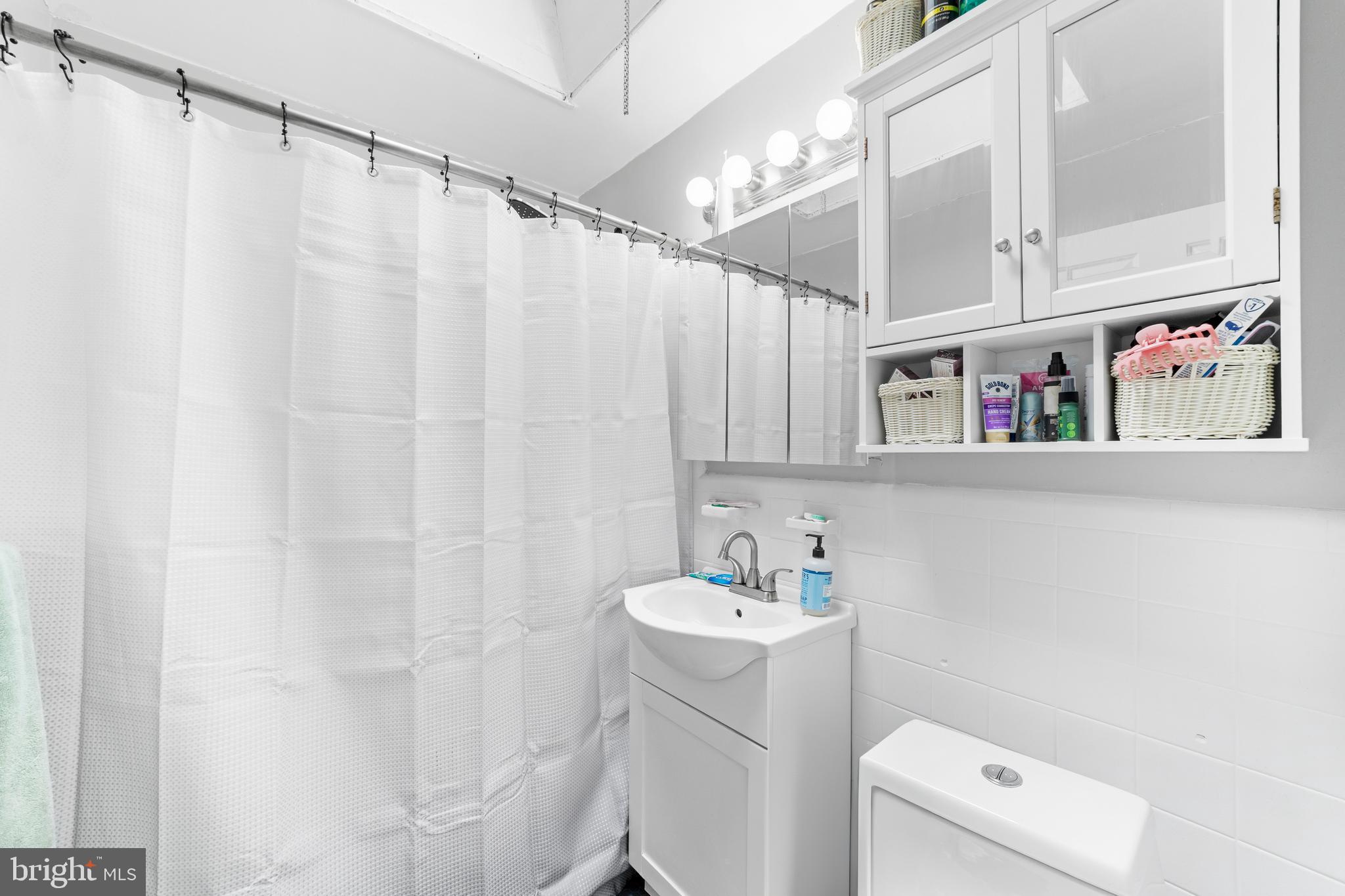 MAYFAIR (WEST) - Residential