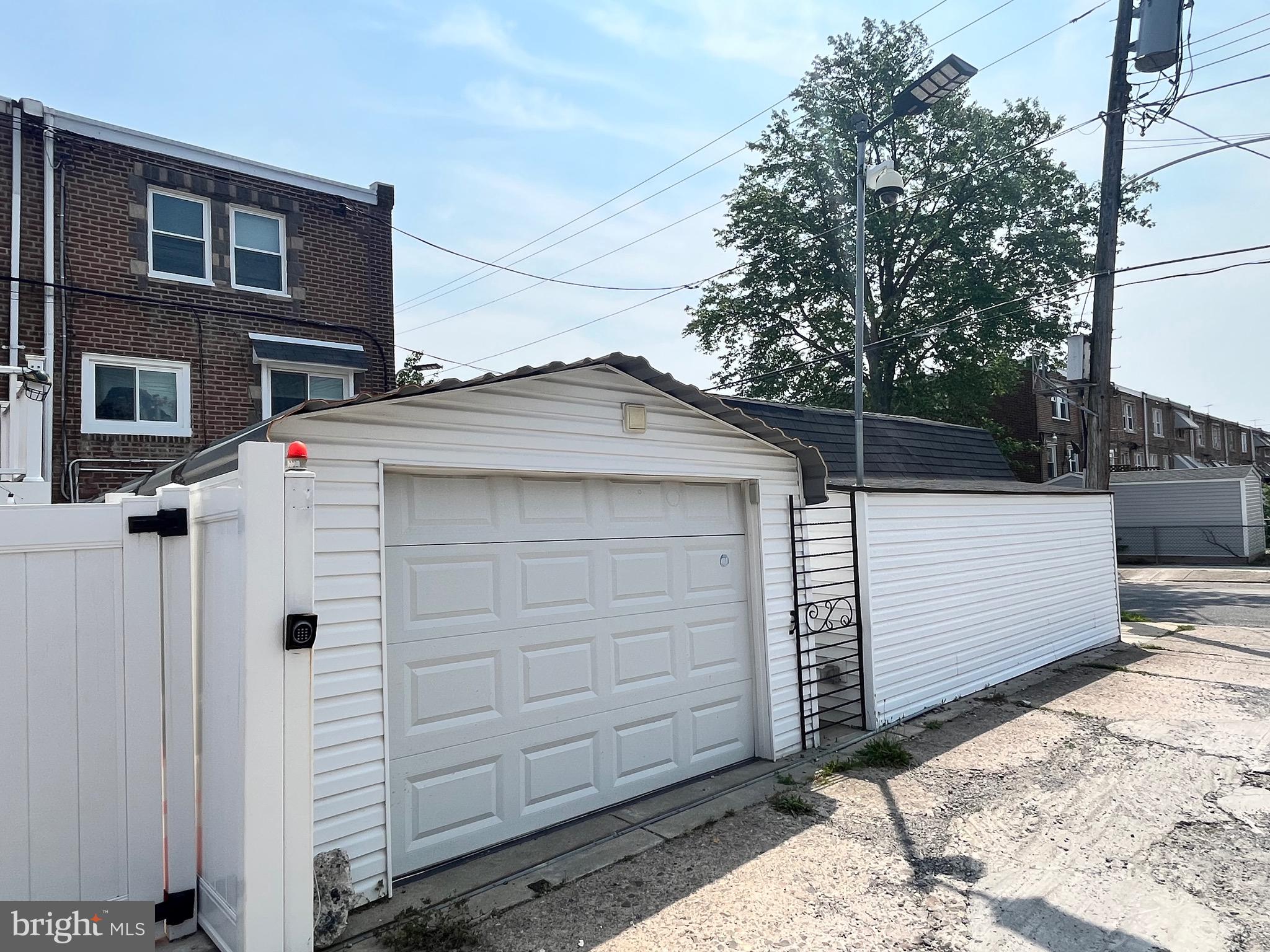 MAYFAIR (WEST) - Residential