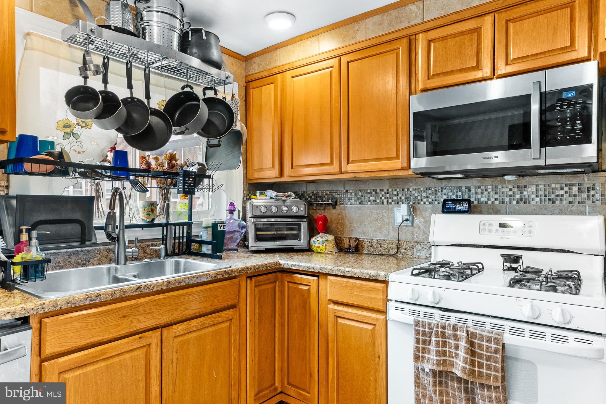 MAYFAIR (WEST) - Residential