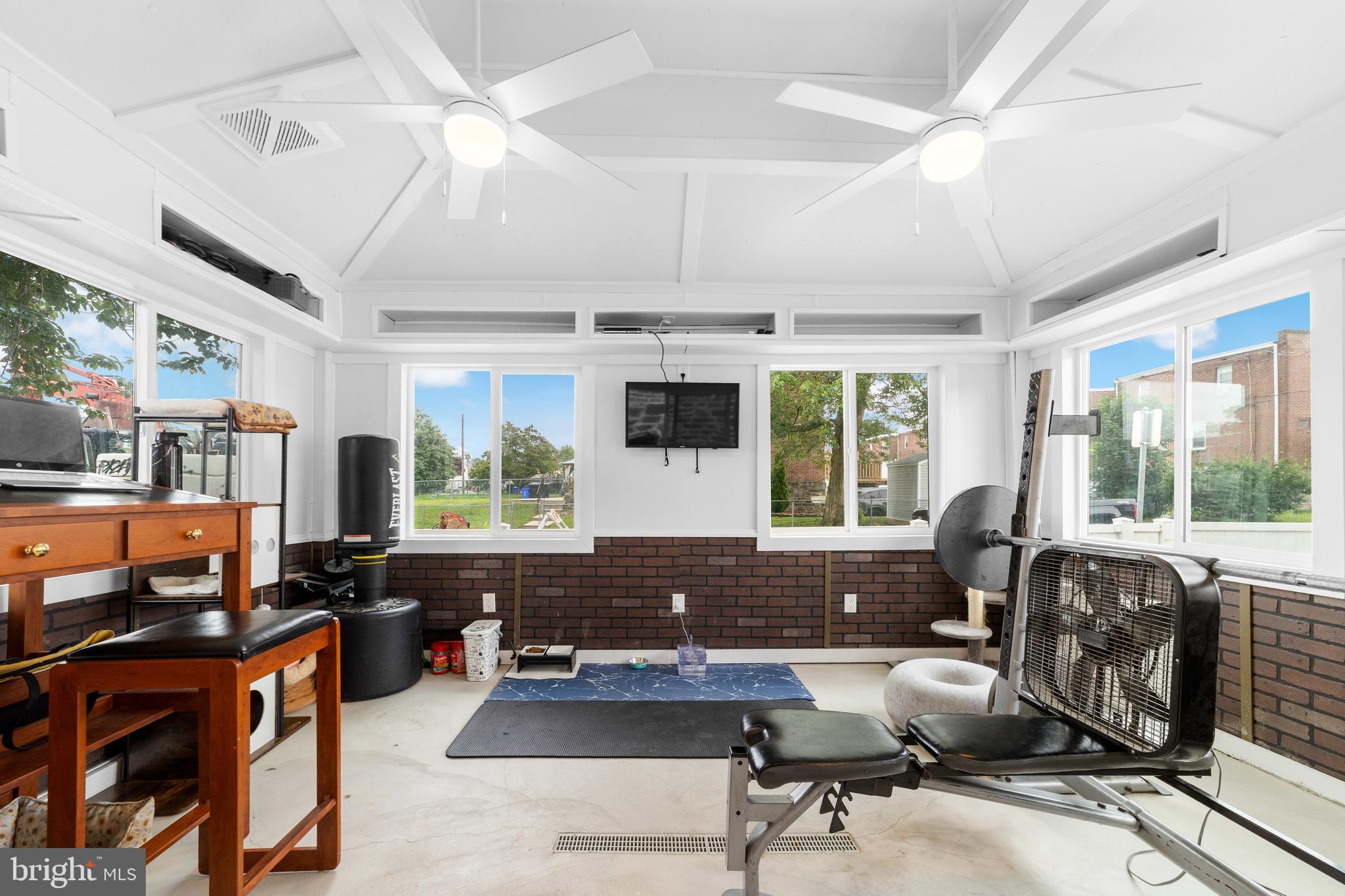 MAYFAIR (WEST) - Residential