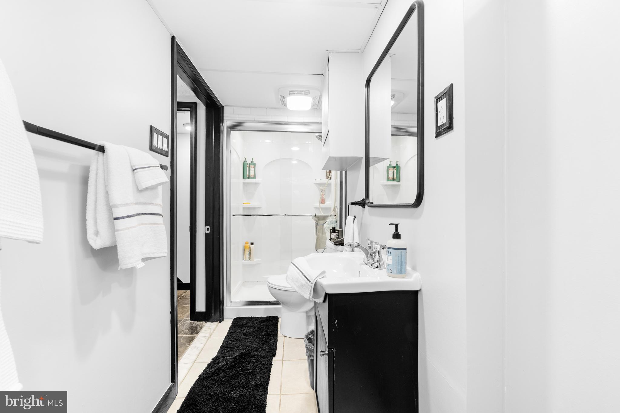 MAYFAIR (WEST) - Residential