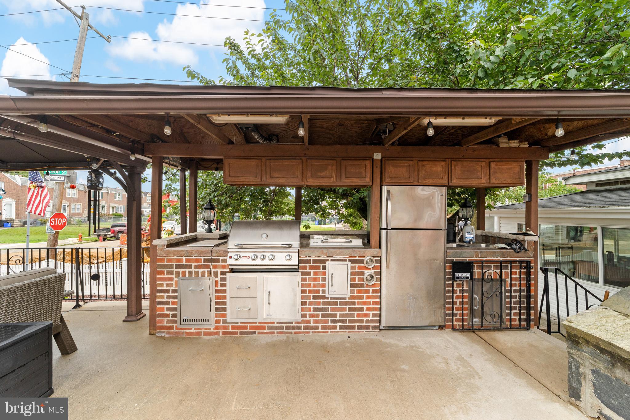 MAYFAIR (WEST) - Residential