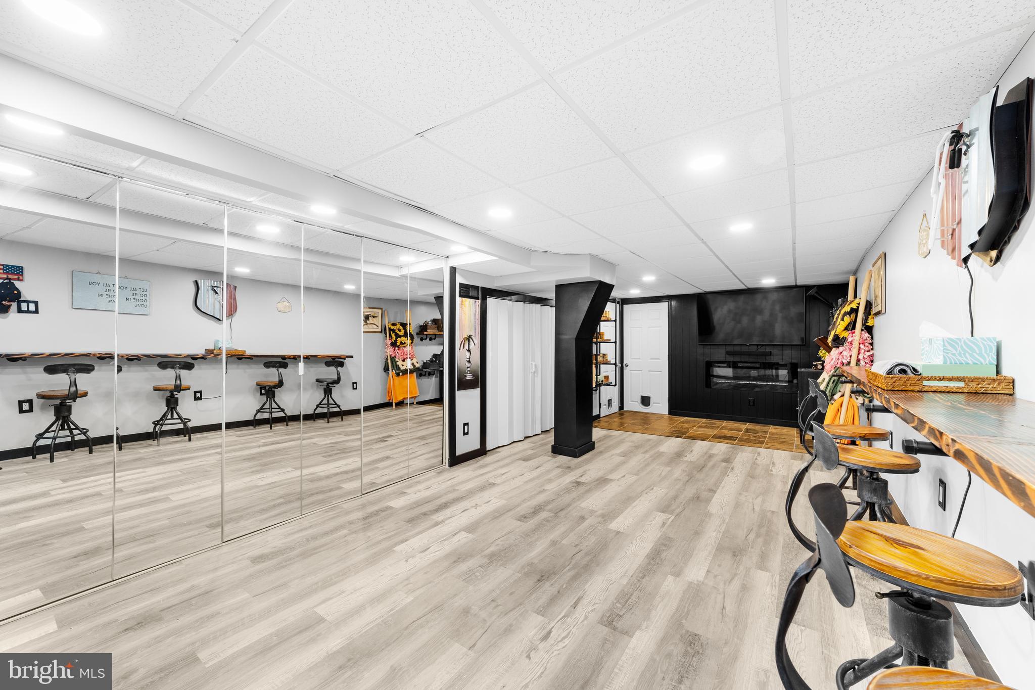 MAYFAIR (WEST) - Residential