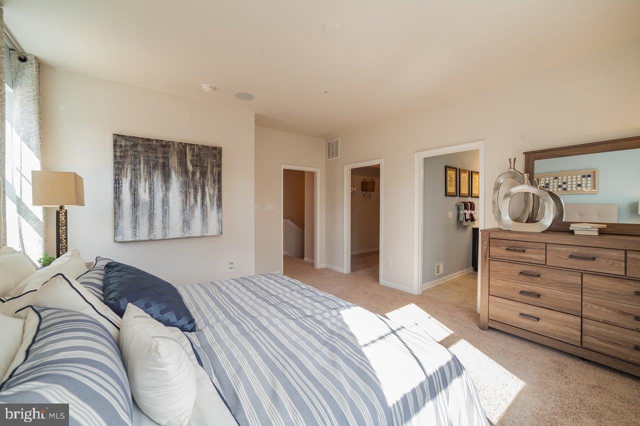 WOODMORE OVERLOOK - Residential