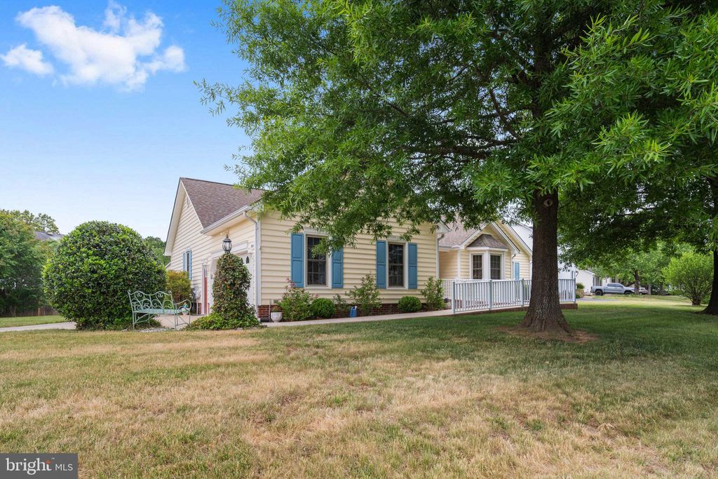 Photo of 10619 Heather Greens Circle, SPOTSYLVANIA, VA 22553 (MLS # VASP2040850)