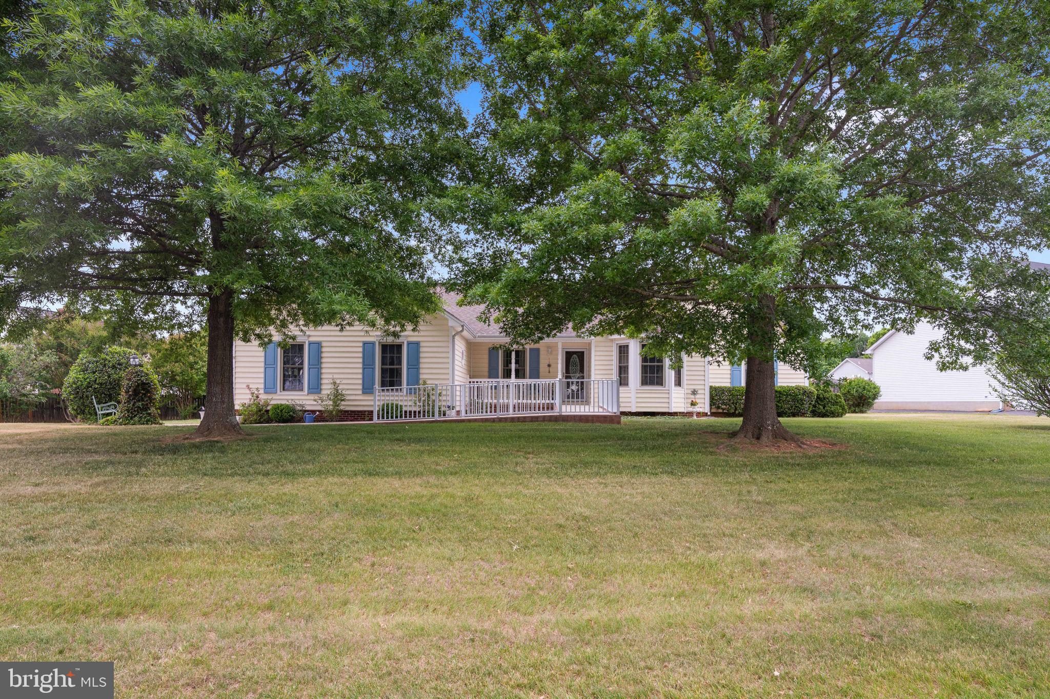 10619 HEATHER GREENS CIRCLE