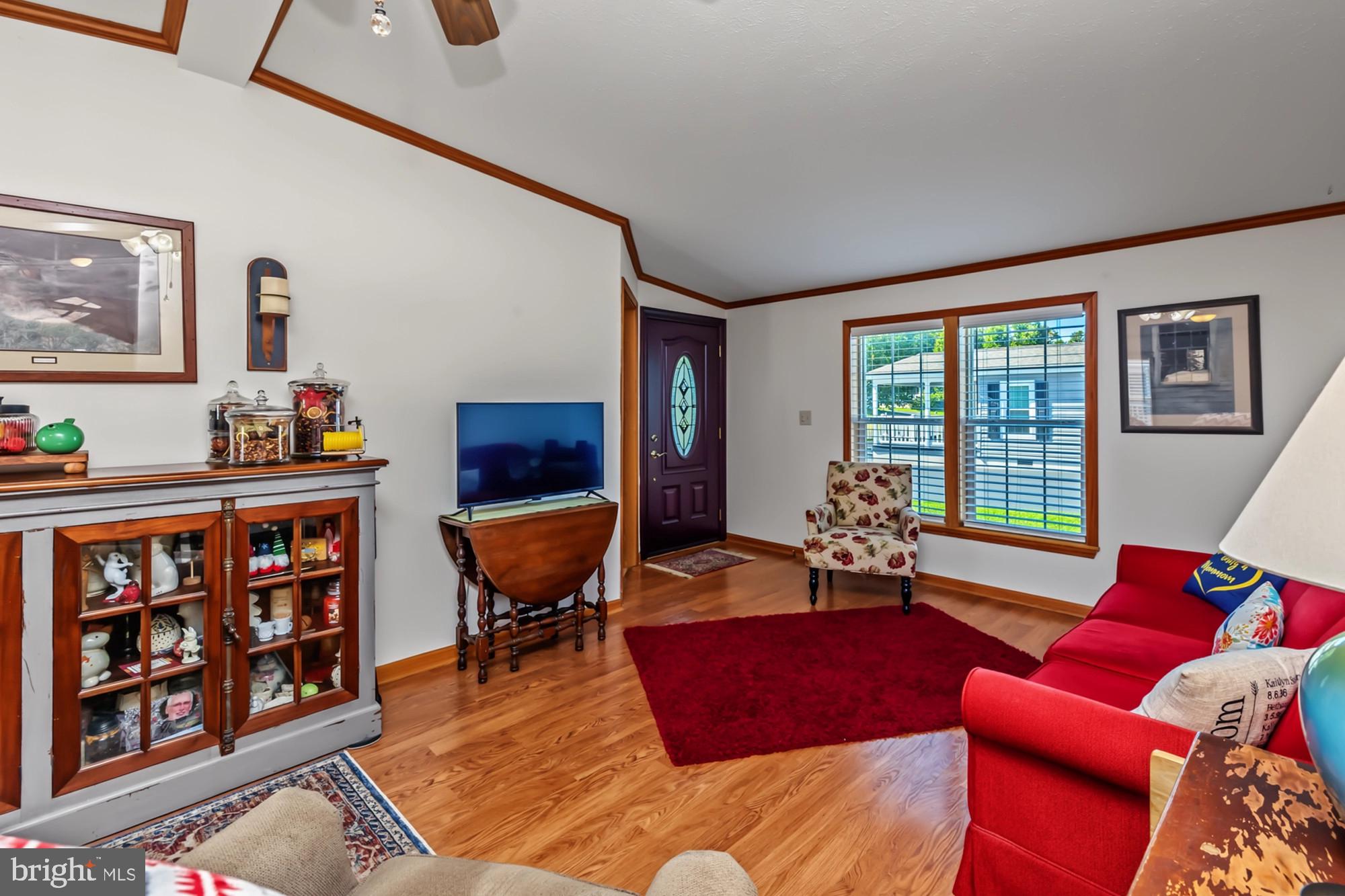 626 FARMLAND WAY