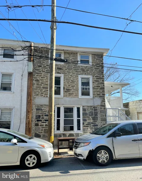 17 Jefferson Street Unit 2, Bala Cynwyd, PA MLS: PAMC2137442