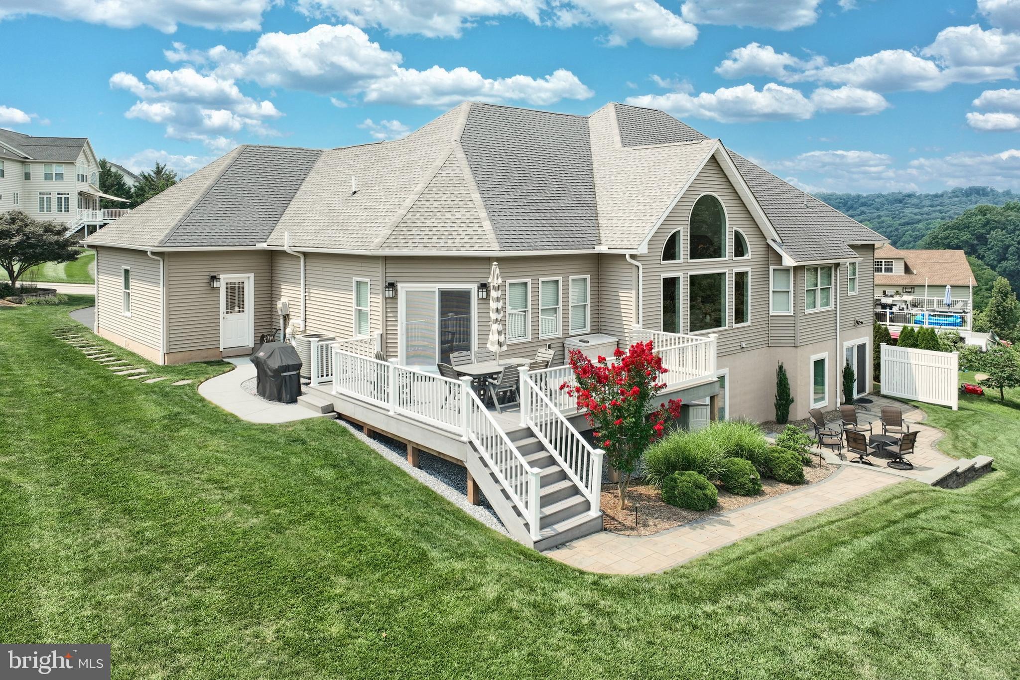 172 FAWN HILL ROAD