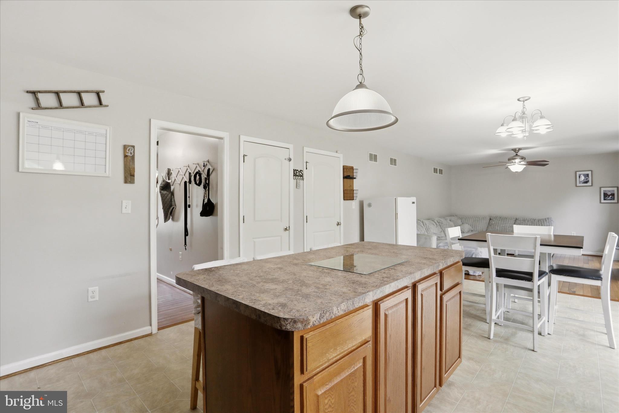 FOREST HILLS - Residential