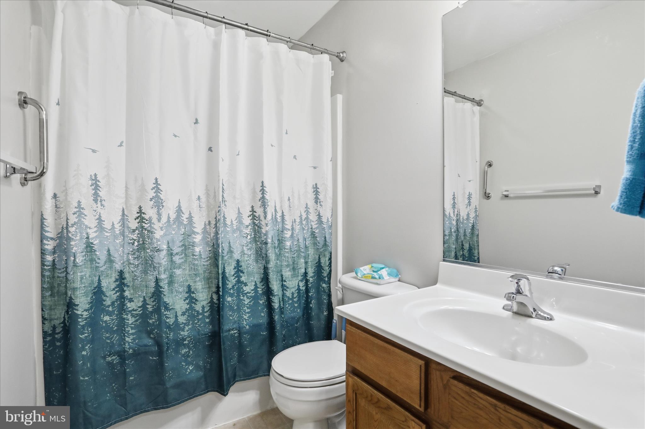 FOREST HILLS - Residential