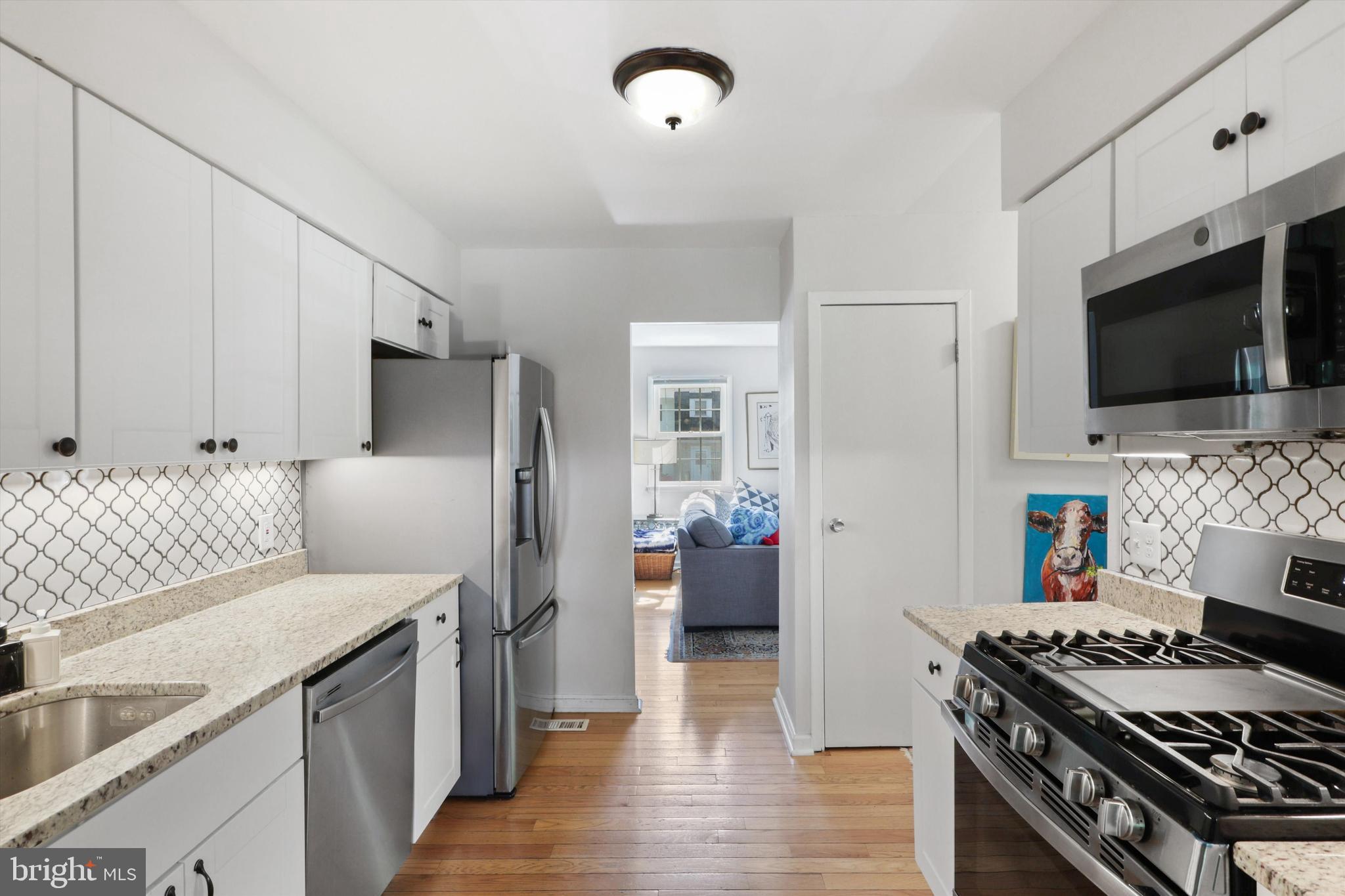 CIRCLE WOODS - Residential Lease