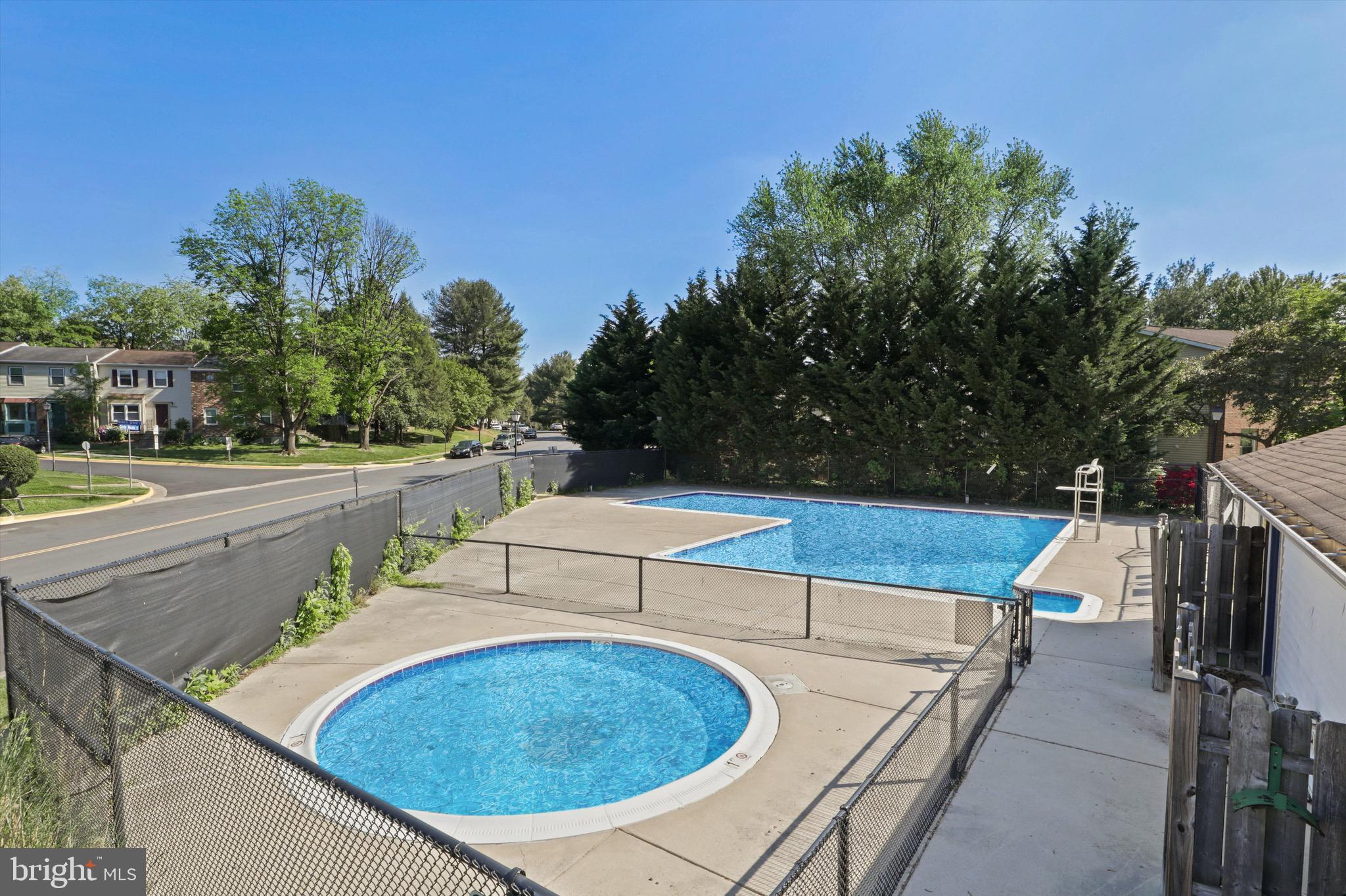 CIRCLE WOODS - Residential Lease