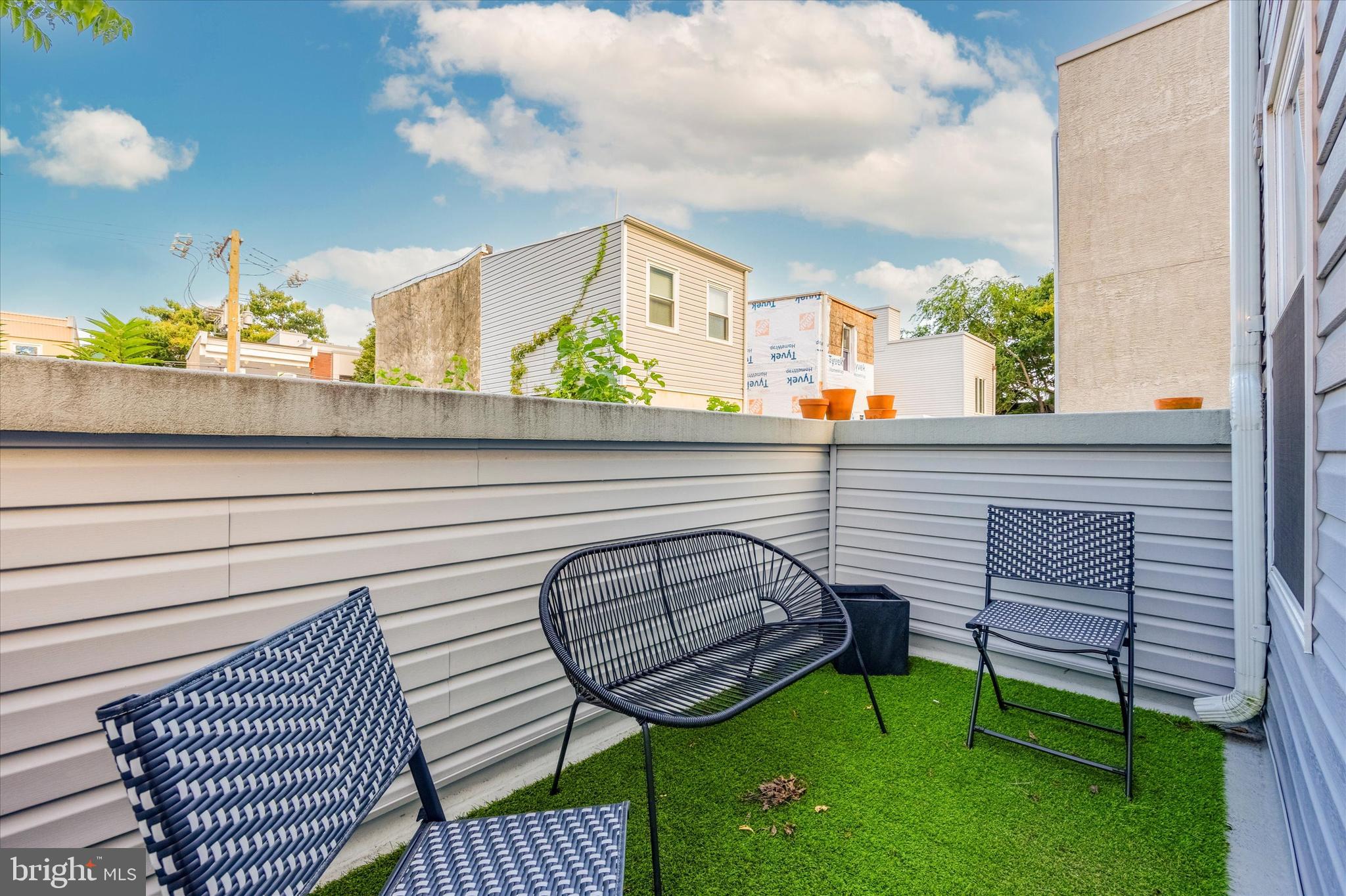 OLDE KENSINGTON - Residential Lease