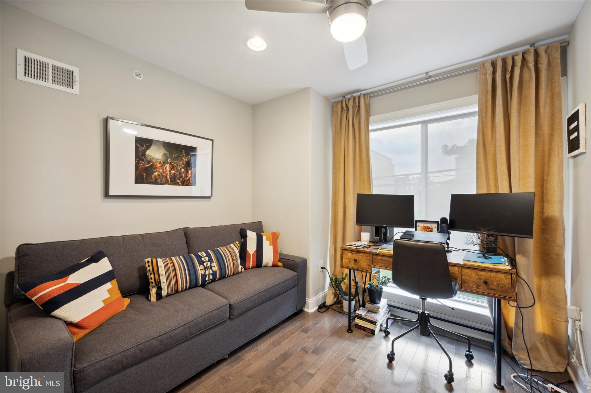 OLDE KENSINGTON - Residential Lease