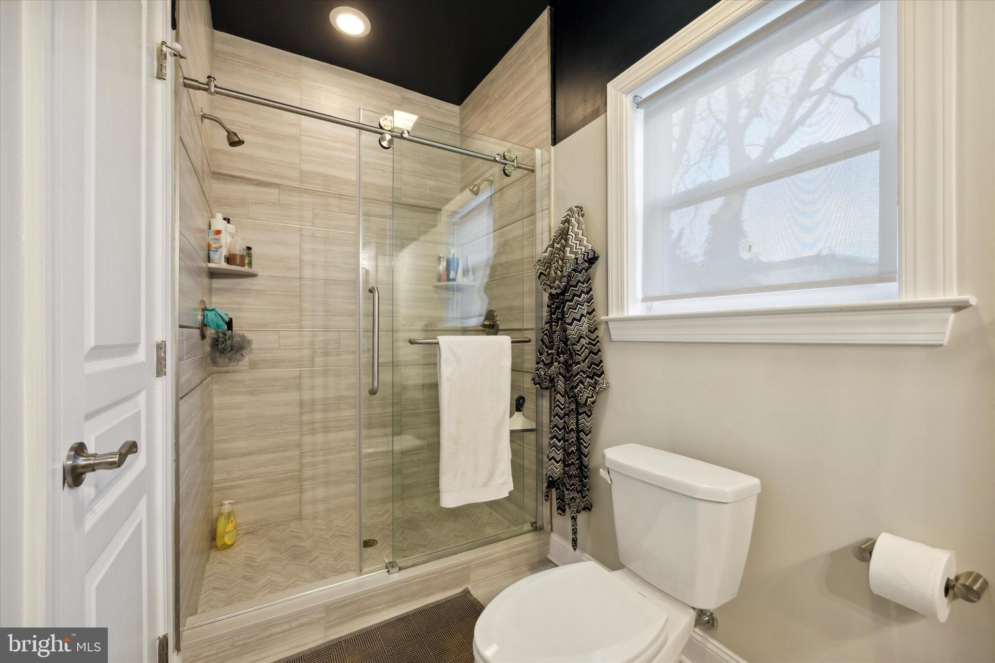 OLDE KENSINGTON - Residential Lease