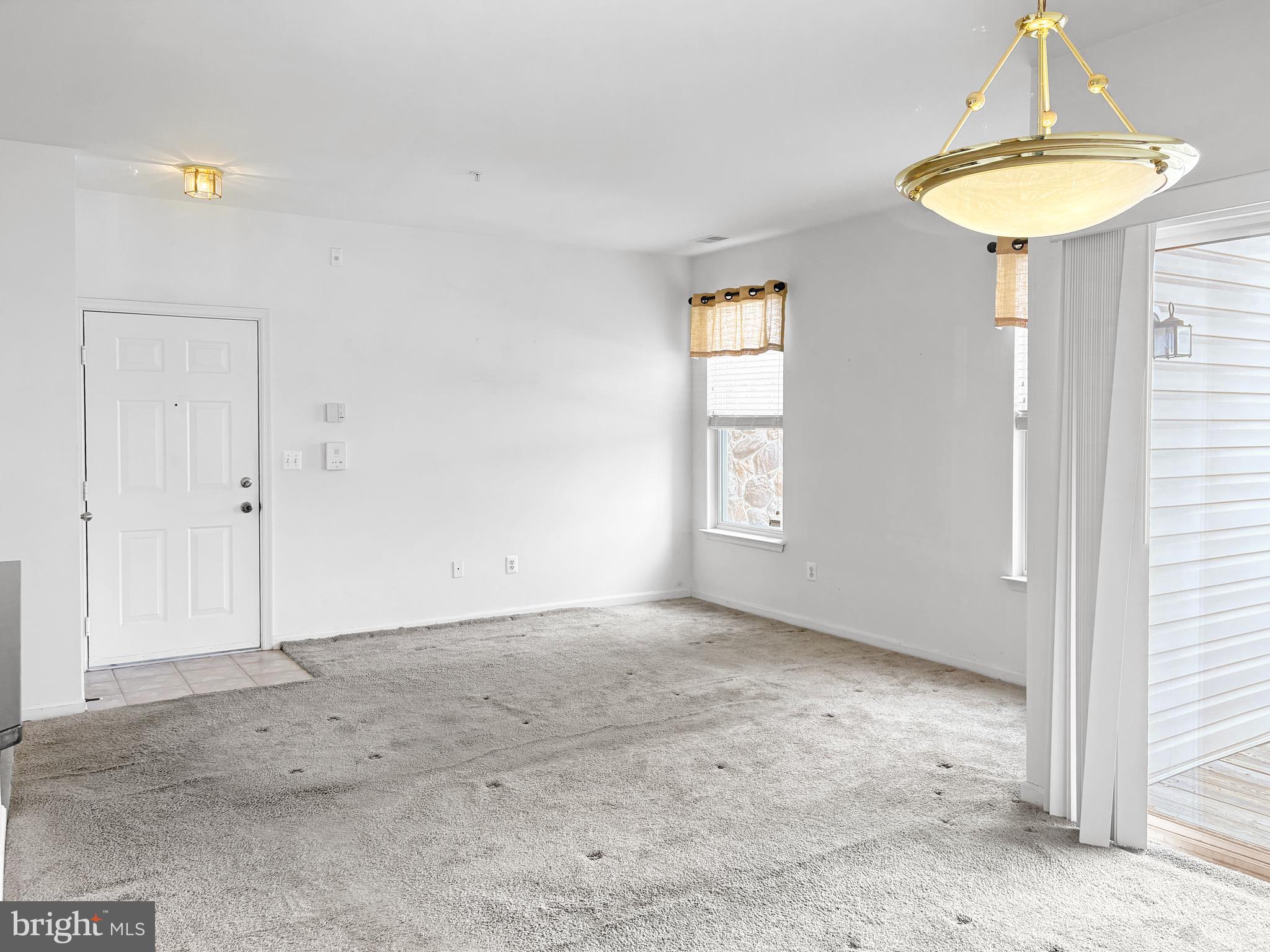 WINDSOR CREST CONDOMINIUMS - Residential